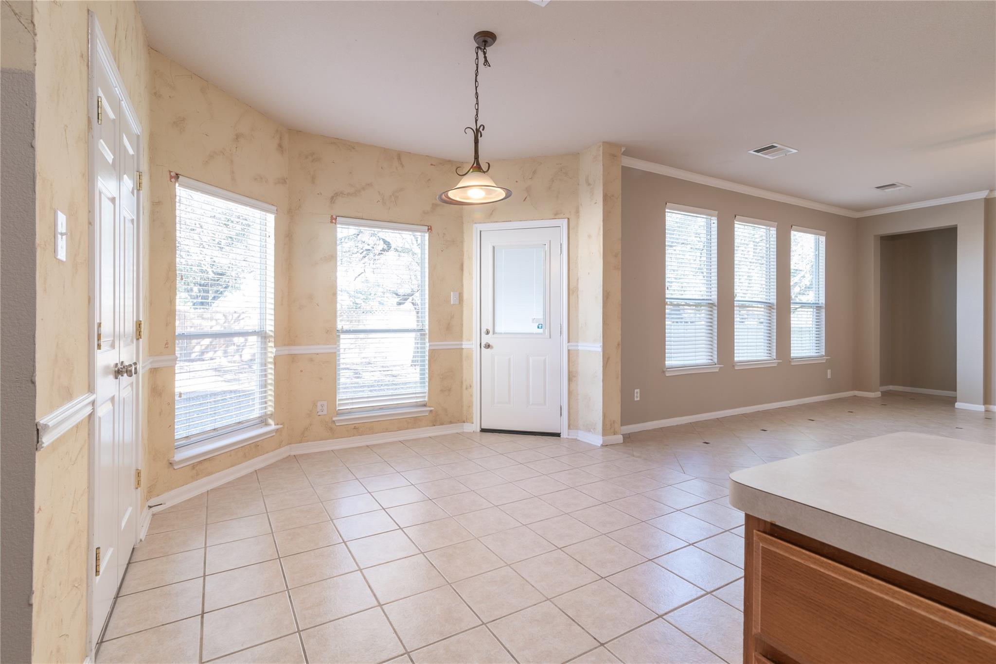 2504 Granite Creek Dr, Leander, TX 78641