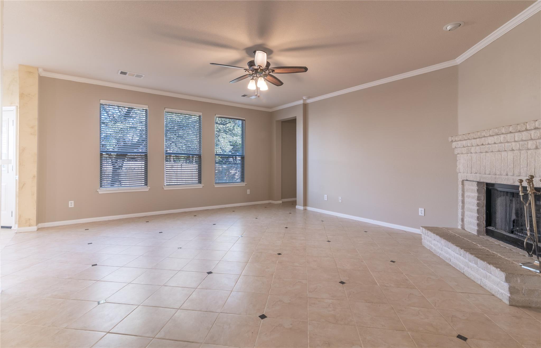 2504 Granite Creek Dr, Leander, TX 78641