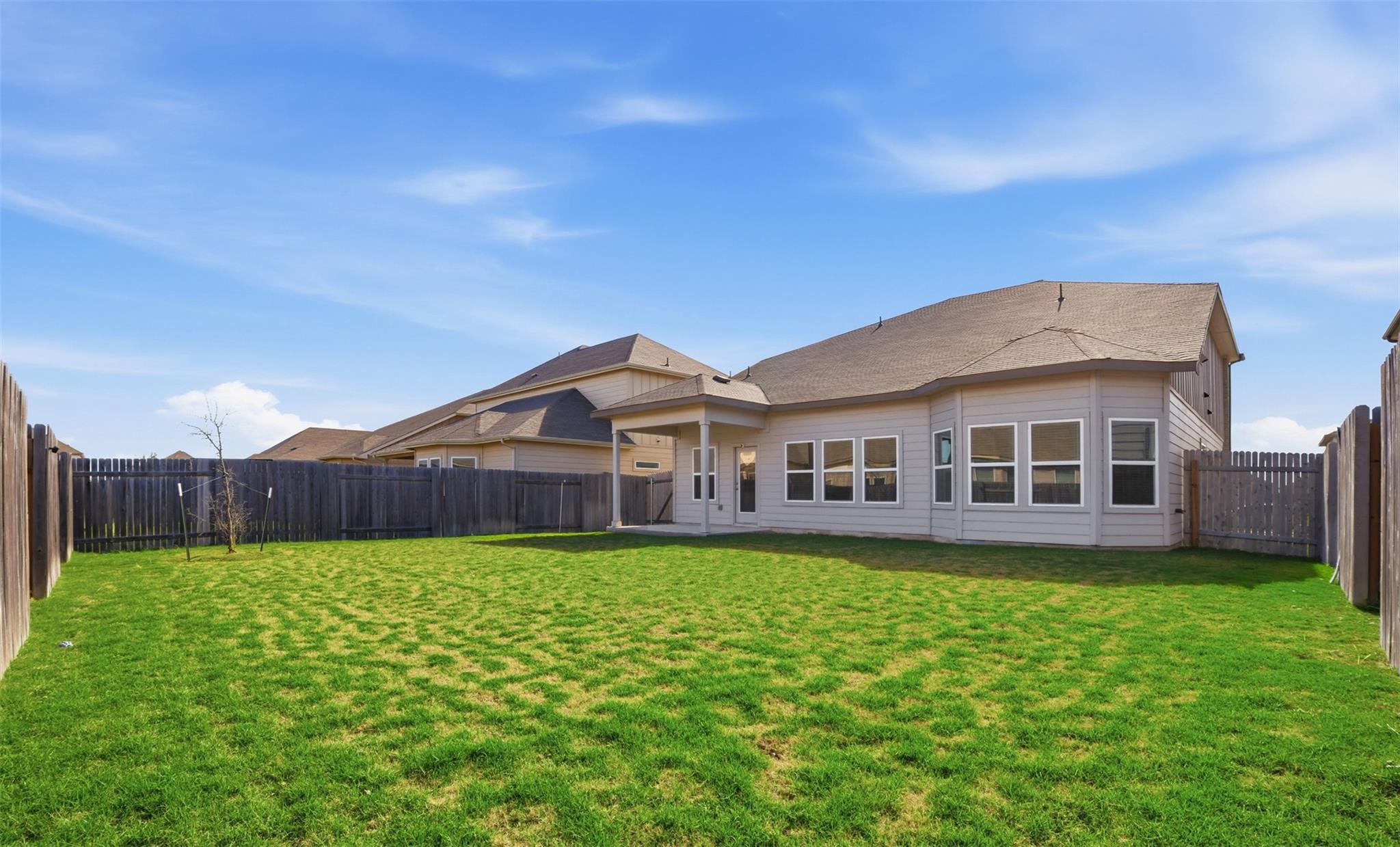 106 Osier Pass, Hutto, TX 78634