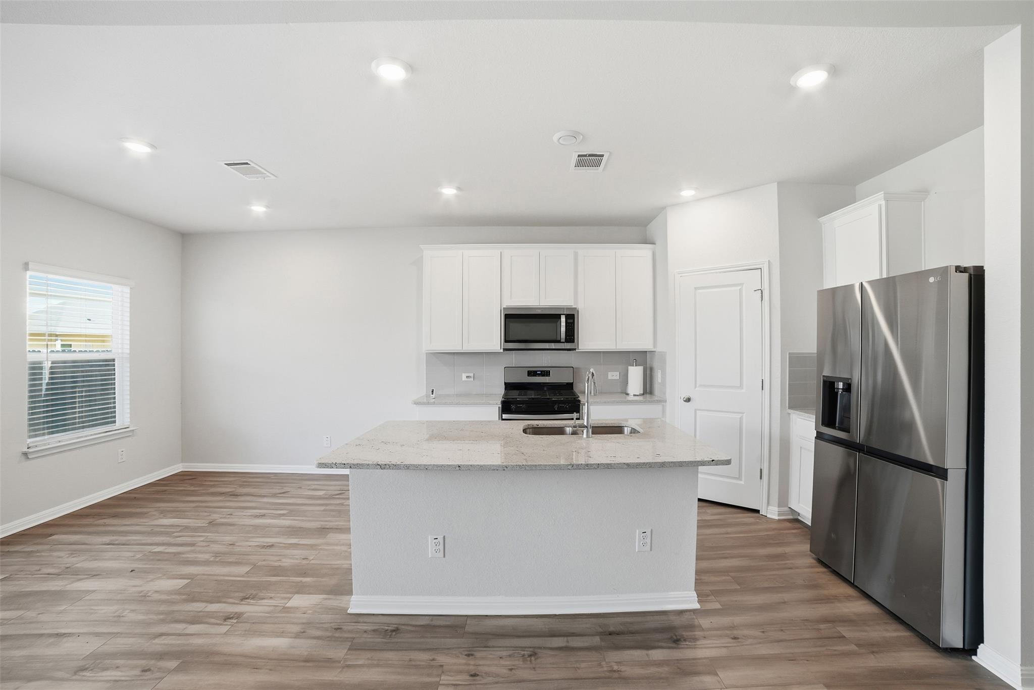 106 Osier Pass, Hutto, TX 78634