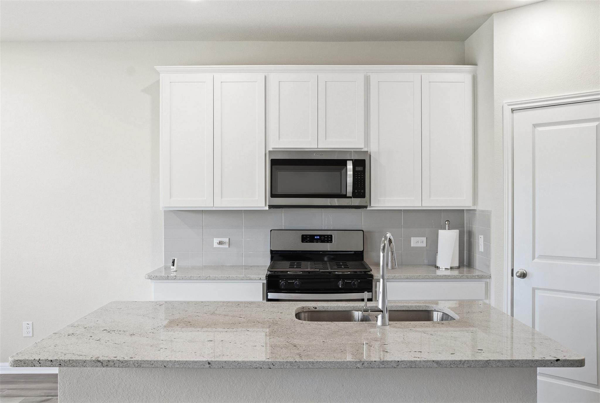 106 Osier Pass, Hutto, TX 78634