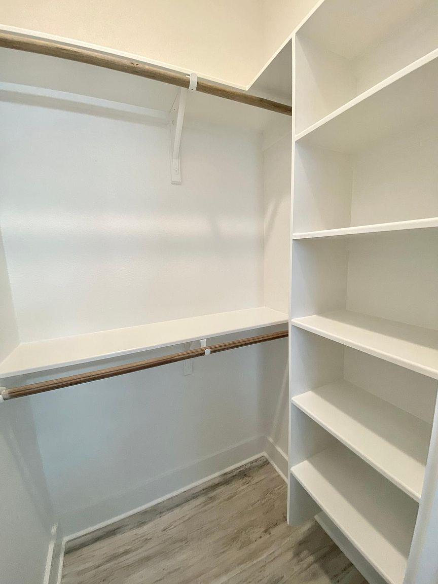 6809 Montana St # 2, Austin, TX 78741