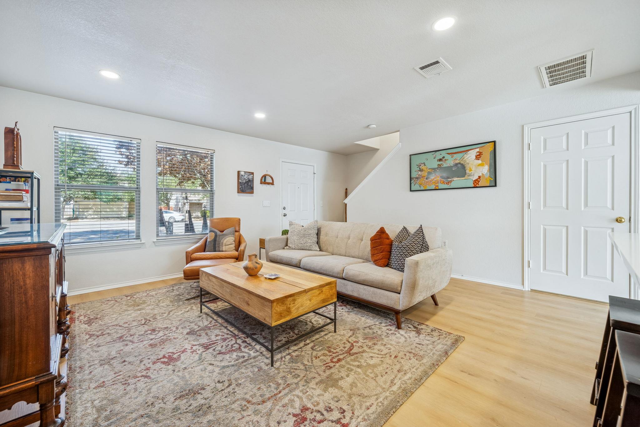 8609 Quinton Cv, Austin, TX 78747