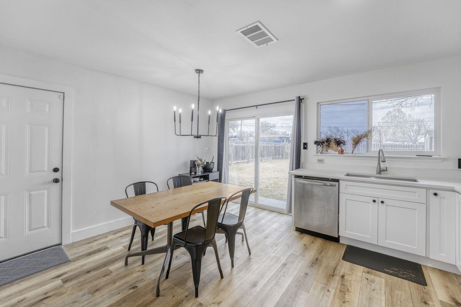 2508 Lakehurst Dr, Austin, TX 78744