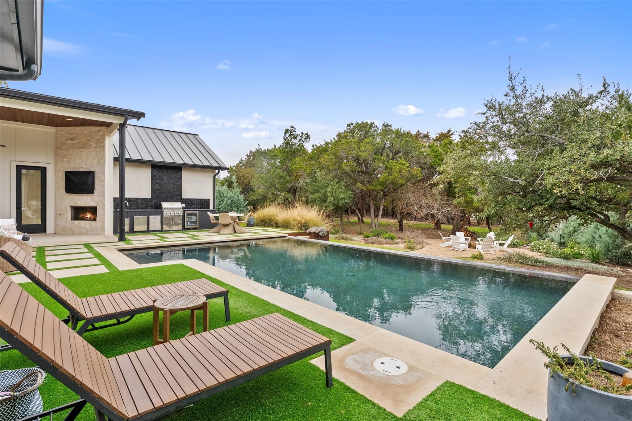 164 Arabian Ln, Driftwood, TX 78619