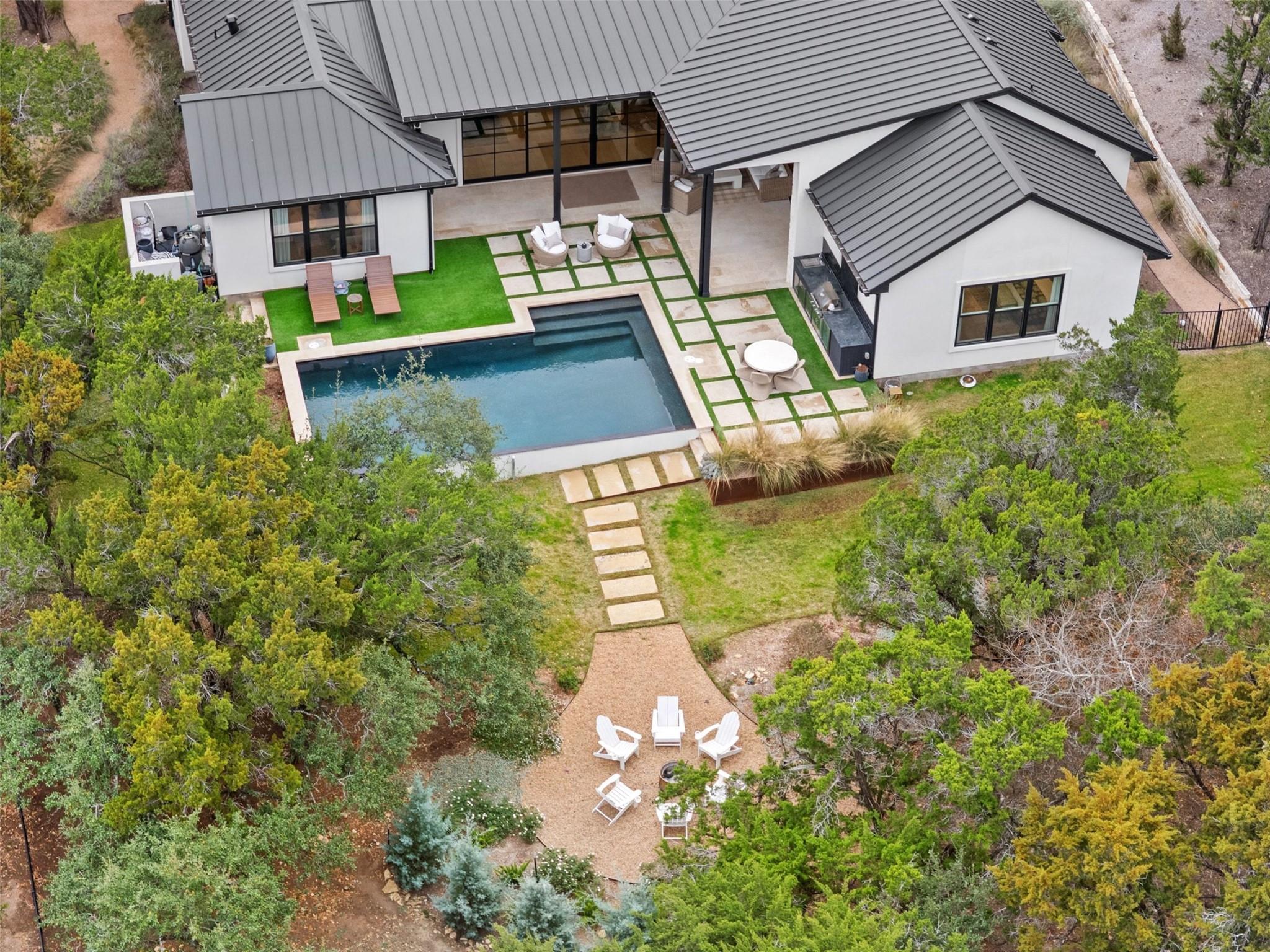 164 Arabian Ln, Driftwood, TX 78619