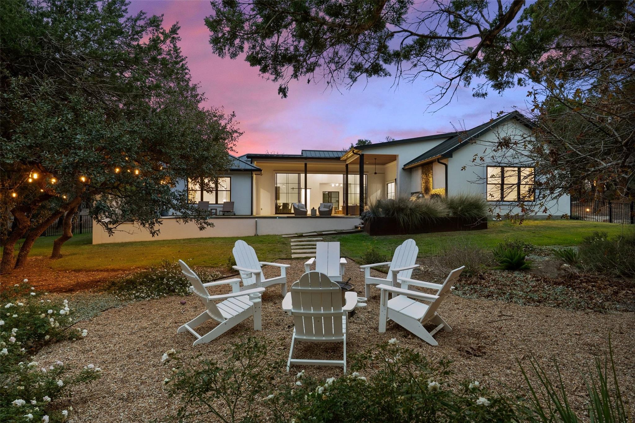 164 Arabian Ln, Driftwood, TX 78619