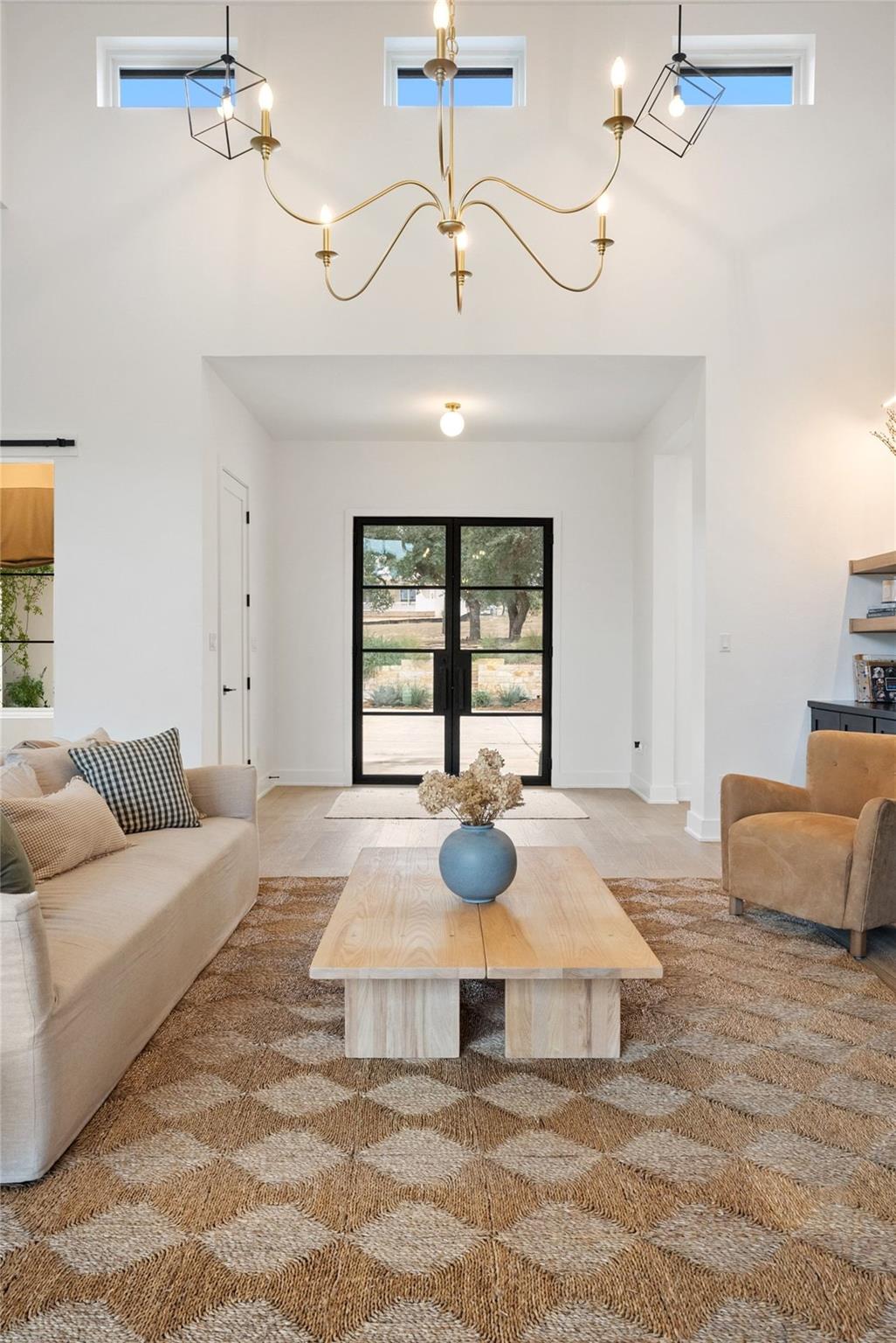 164 Arabian Ln, Driftwood, TX 78619