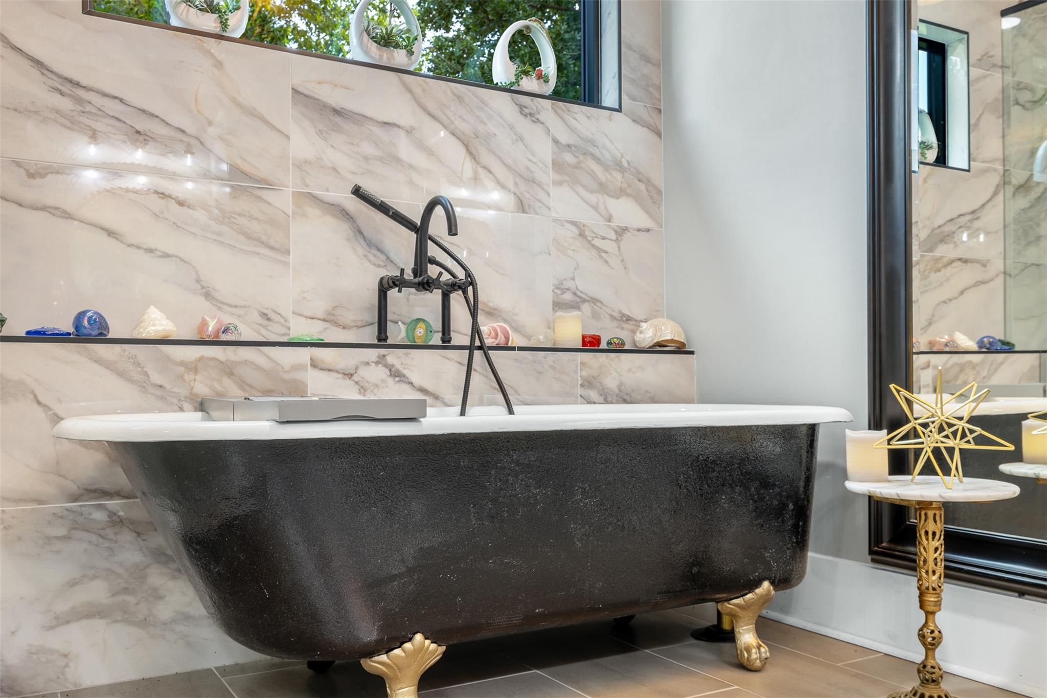 413 County Road 410, Buckholts, TX 76518