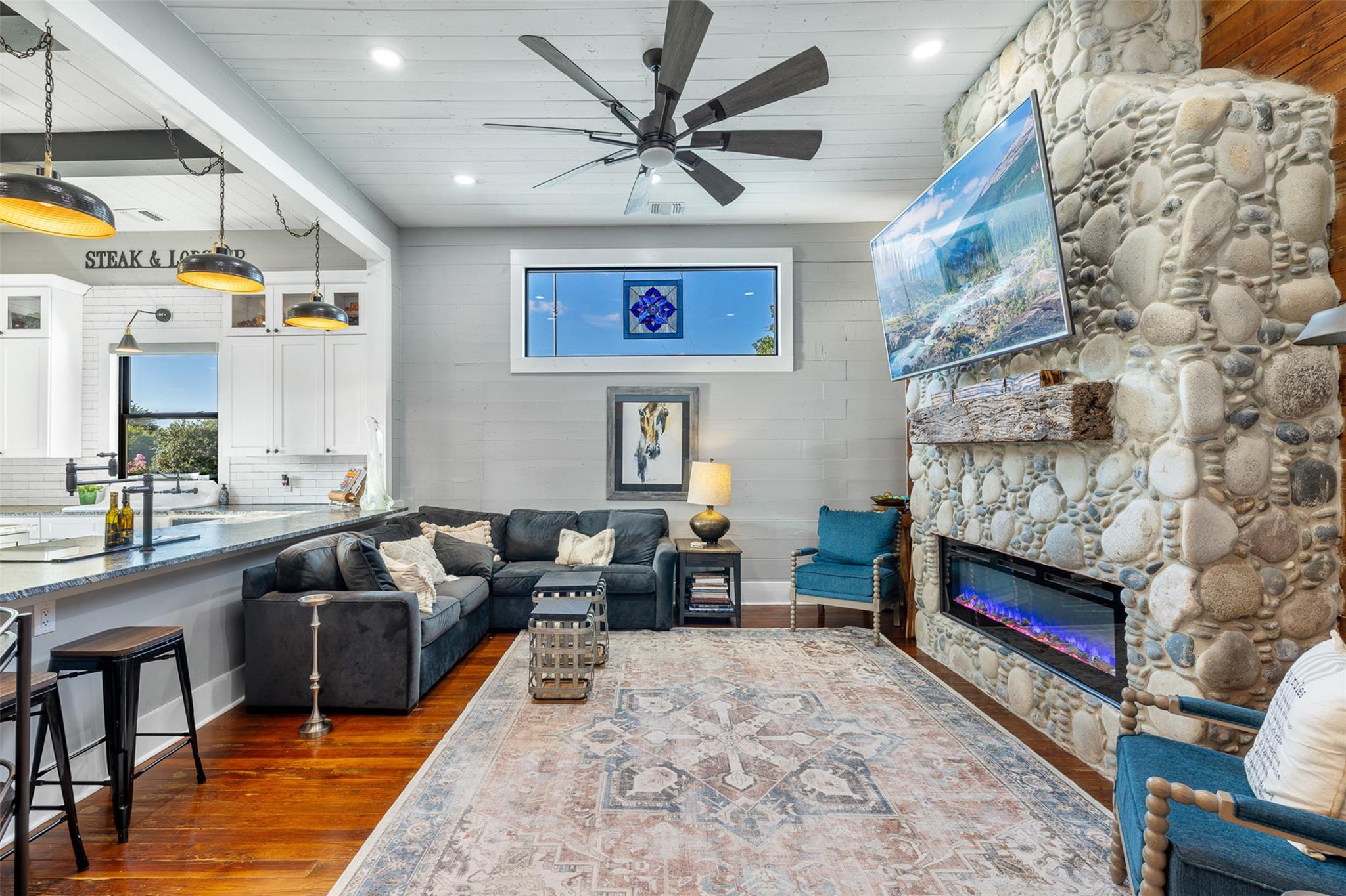 413 County Road 410, Buckholts, TX 76518