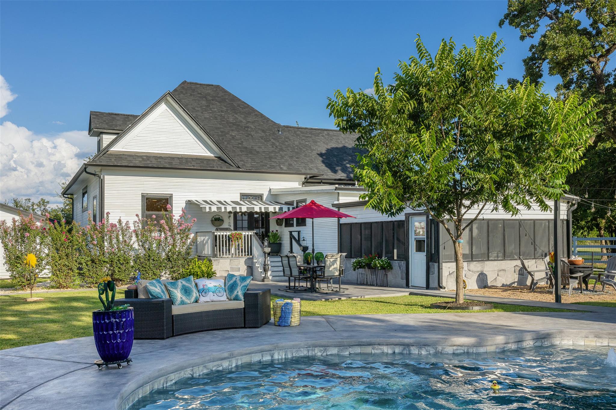 413 County Road 410, Buckholts, TX 76518