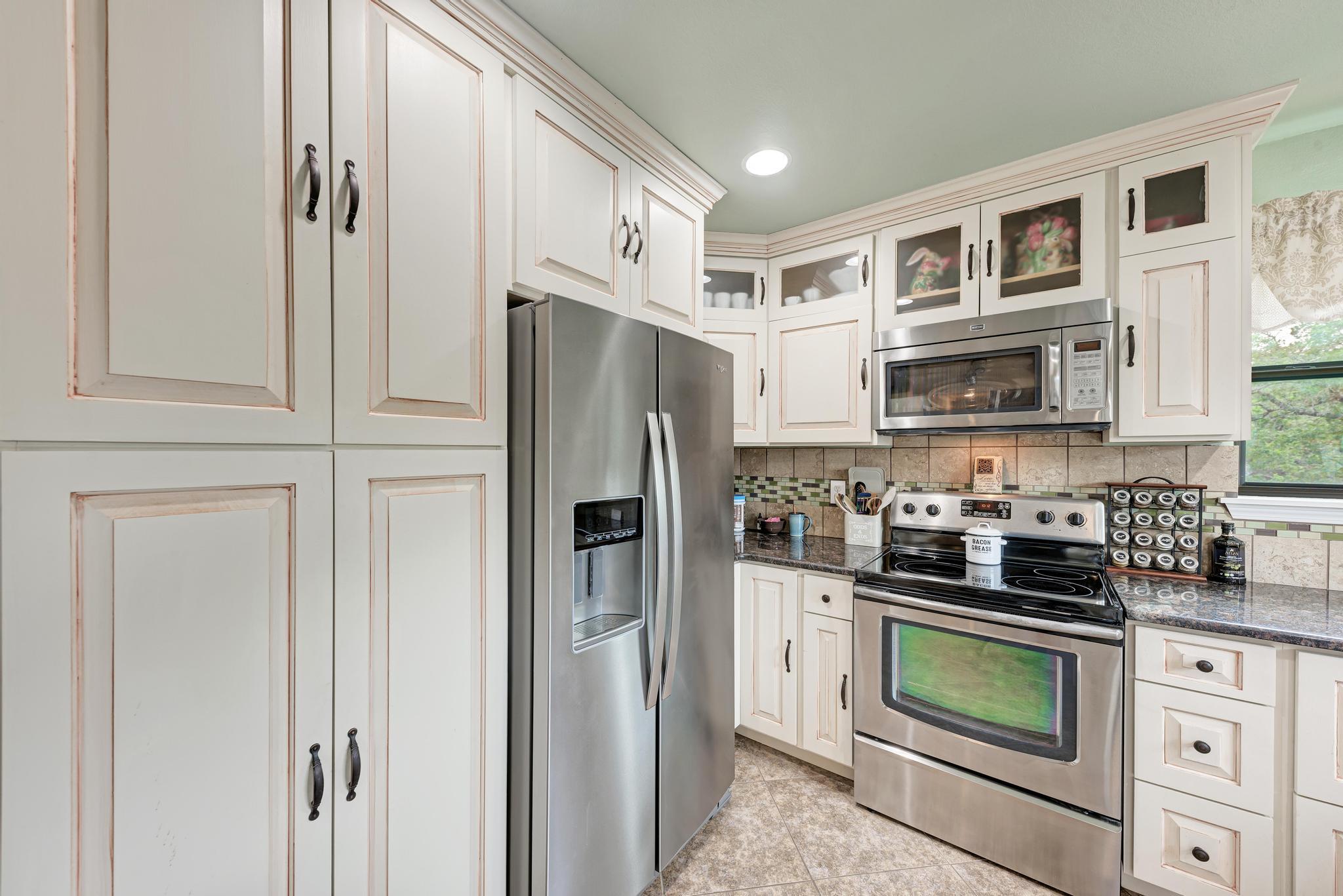 5093 Chimney Rock, Canyon Lake, TX 78133