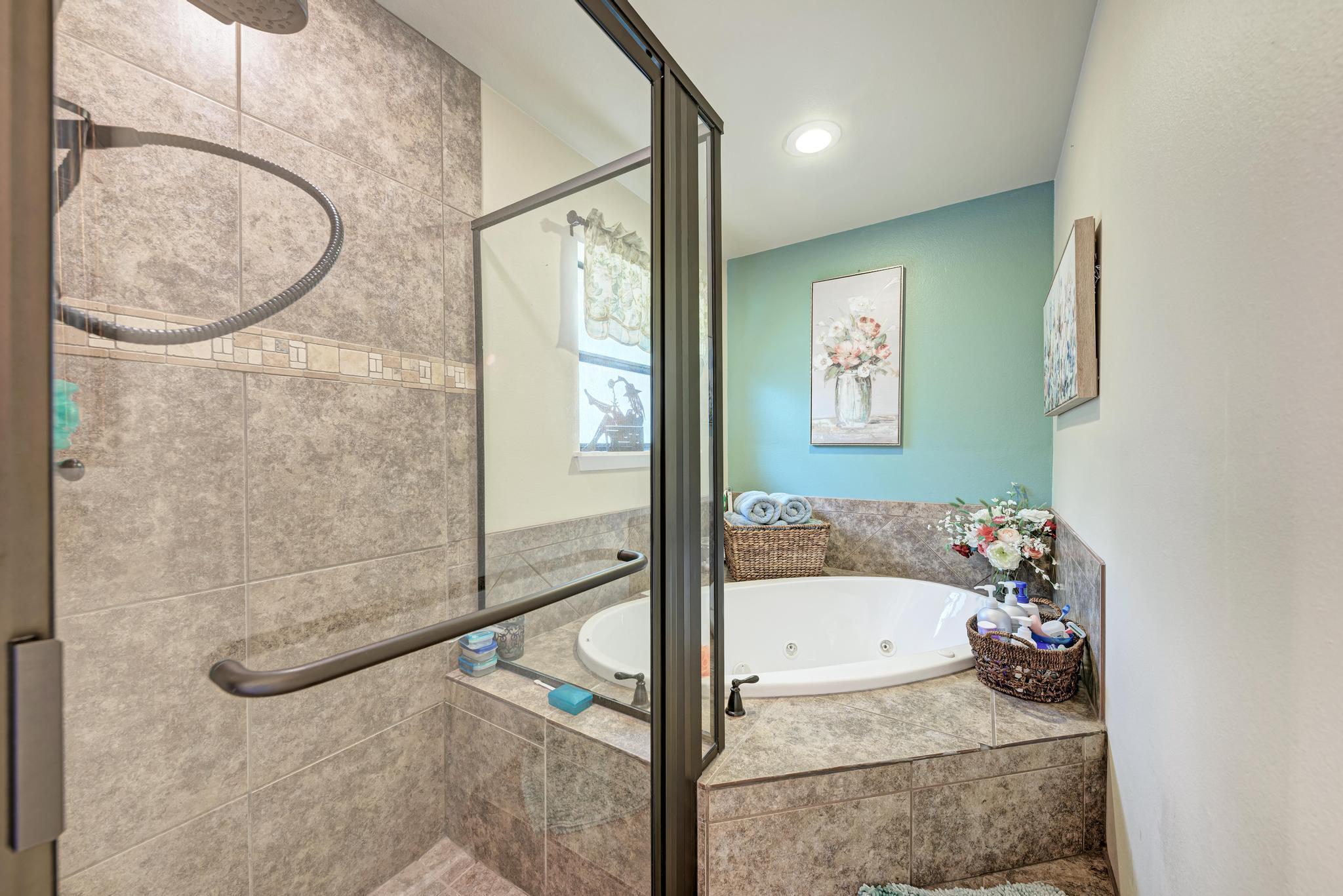 5093 Chimney Rock, Canyon Lake, TX 78133