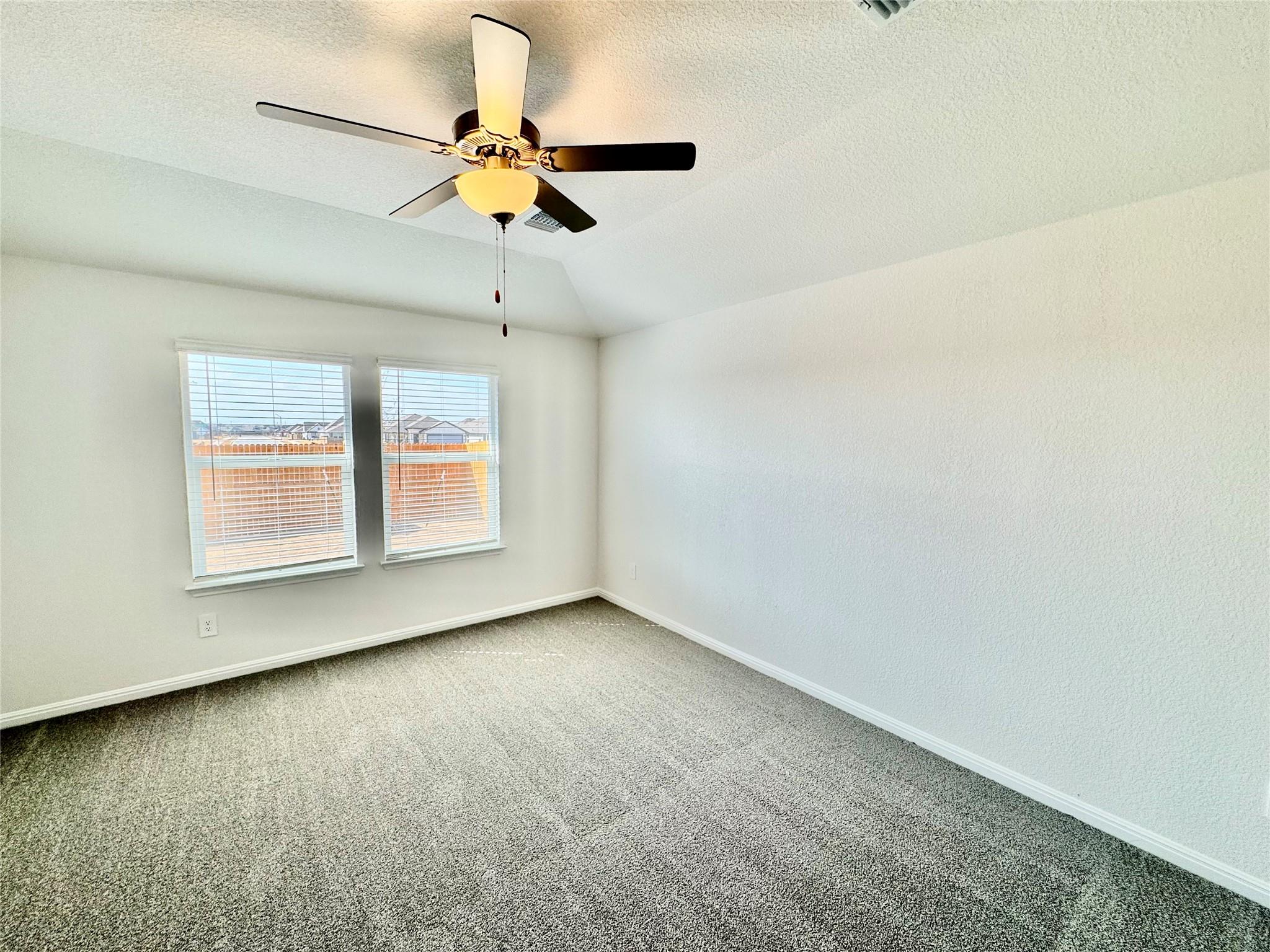 132 Holmby Dr, Hutto, TX 78634