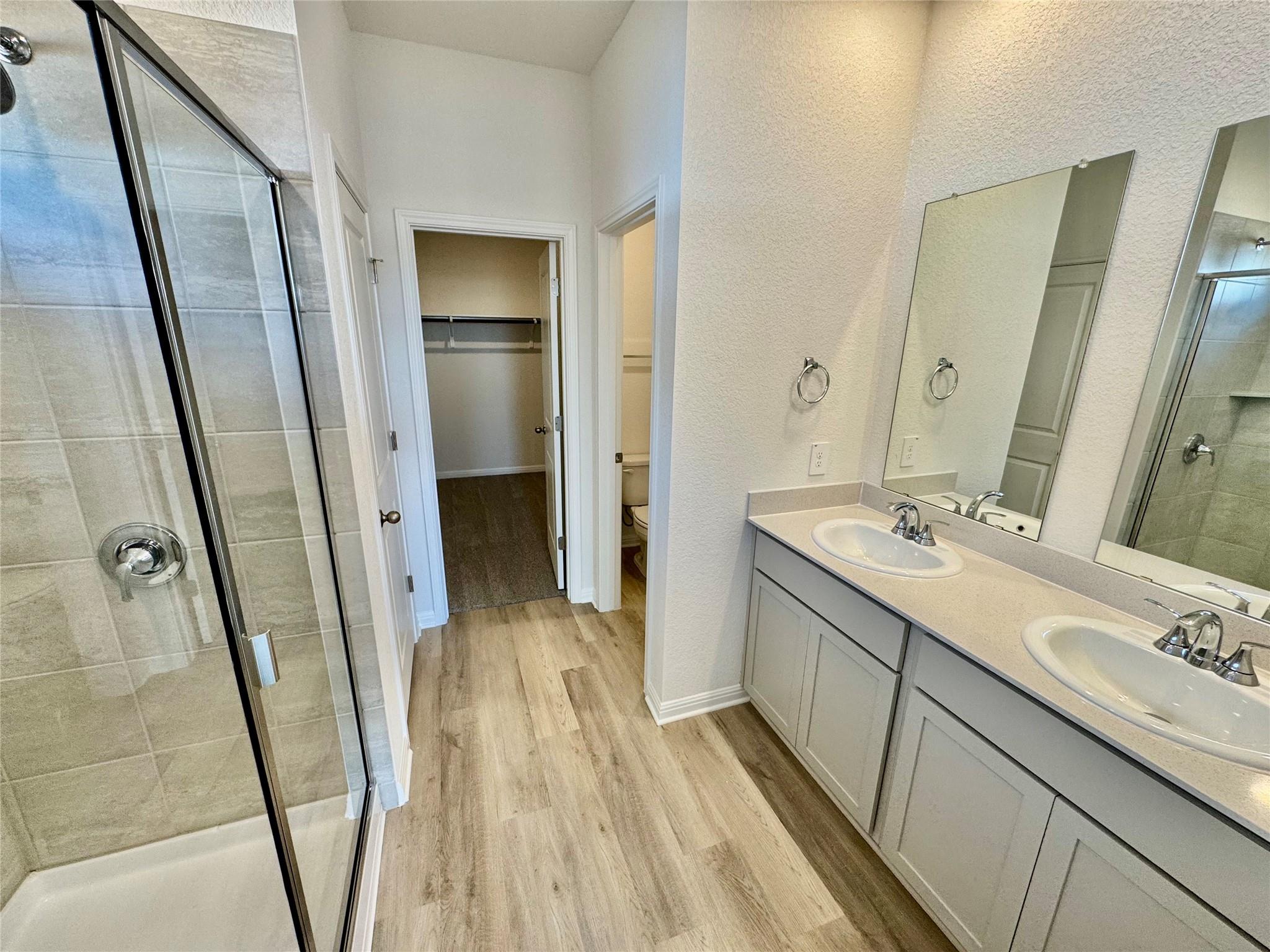 132 Holmby Dr, Hutto, TX 78634