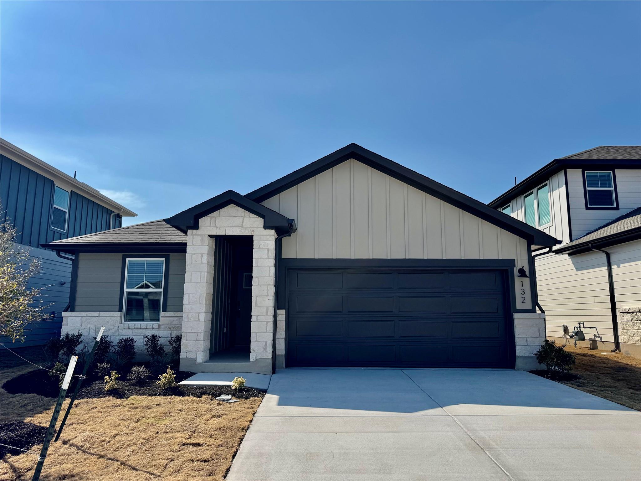 132 Holmby Dr, Hutto, TX 78634