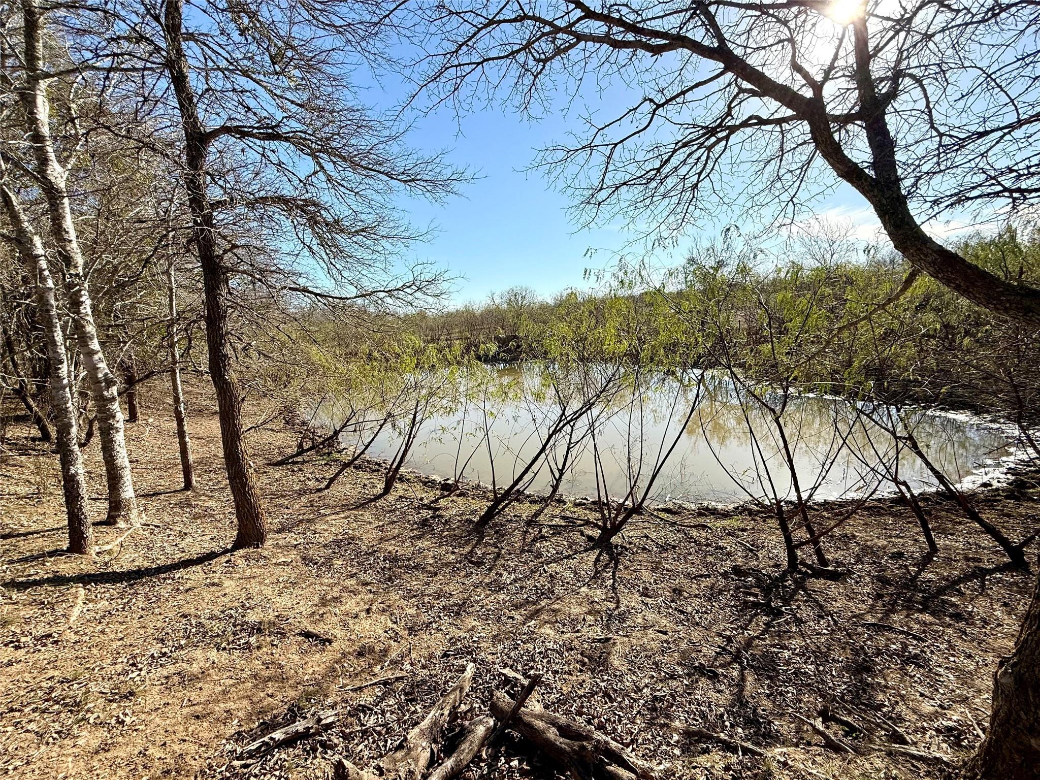 685 Fox Ln, Lockhart, TX 78644