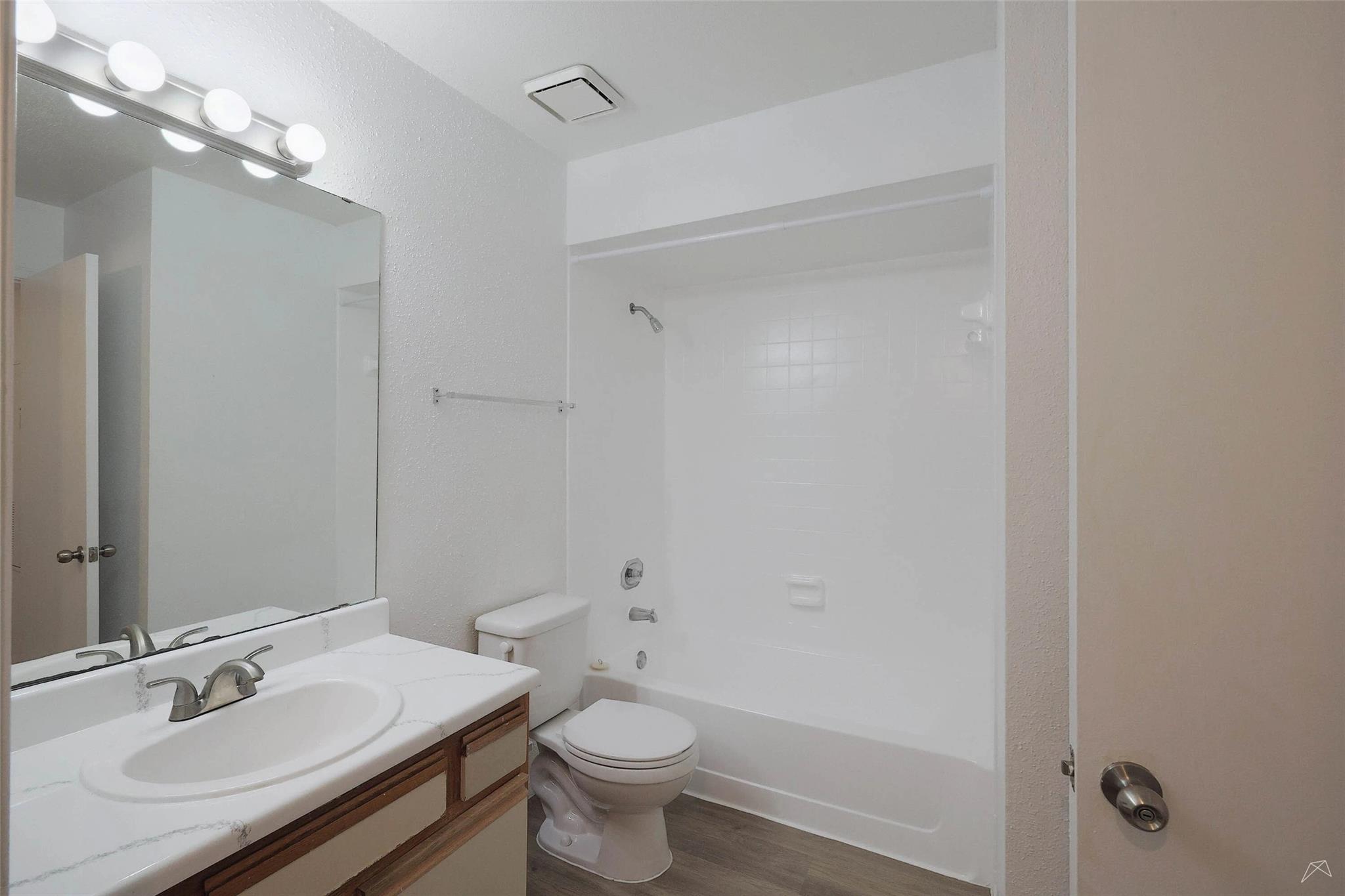 2430 Cromwell Cir # 1405, Austin, TX 78741