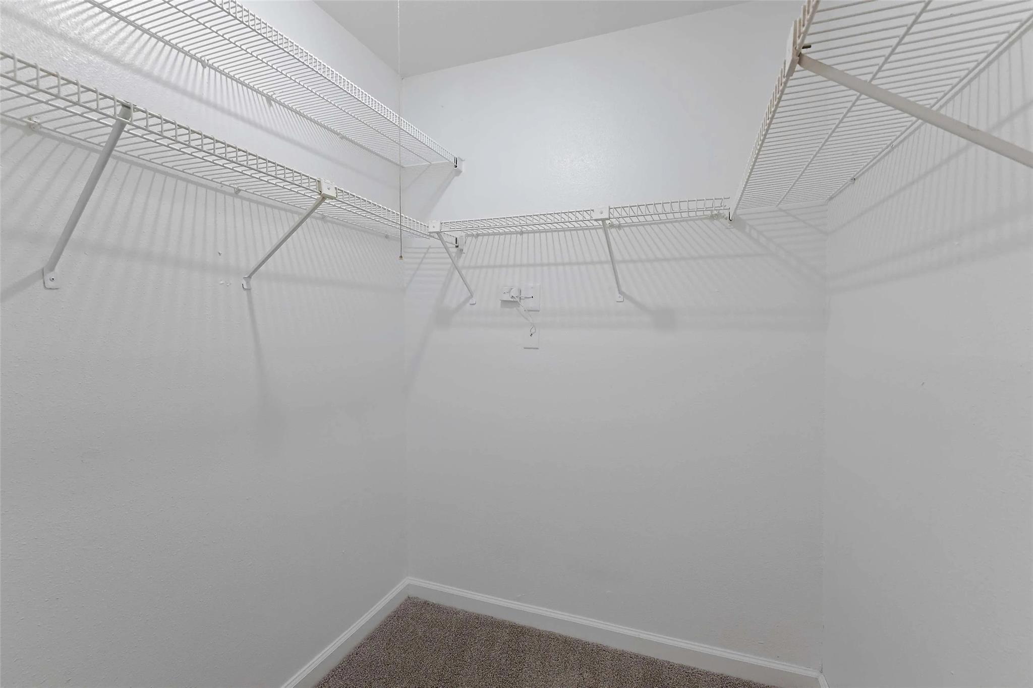 2430 Cromwell Cir # 812, Austin, TX 78741