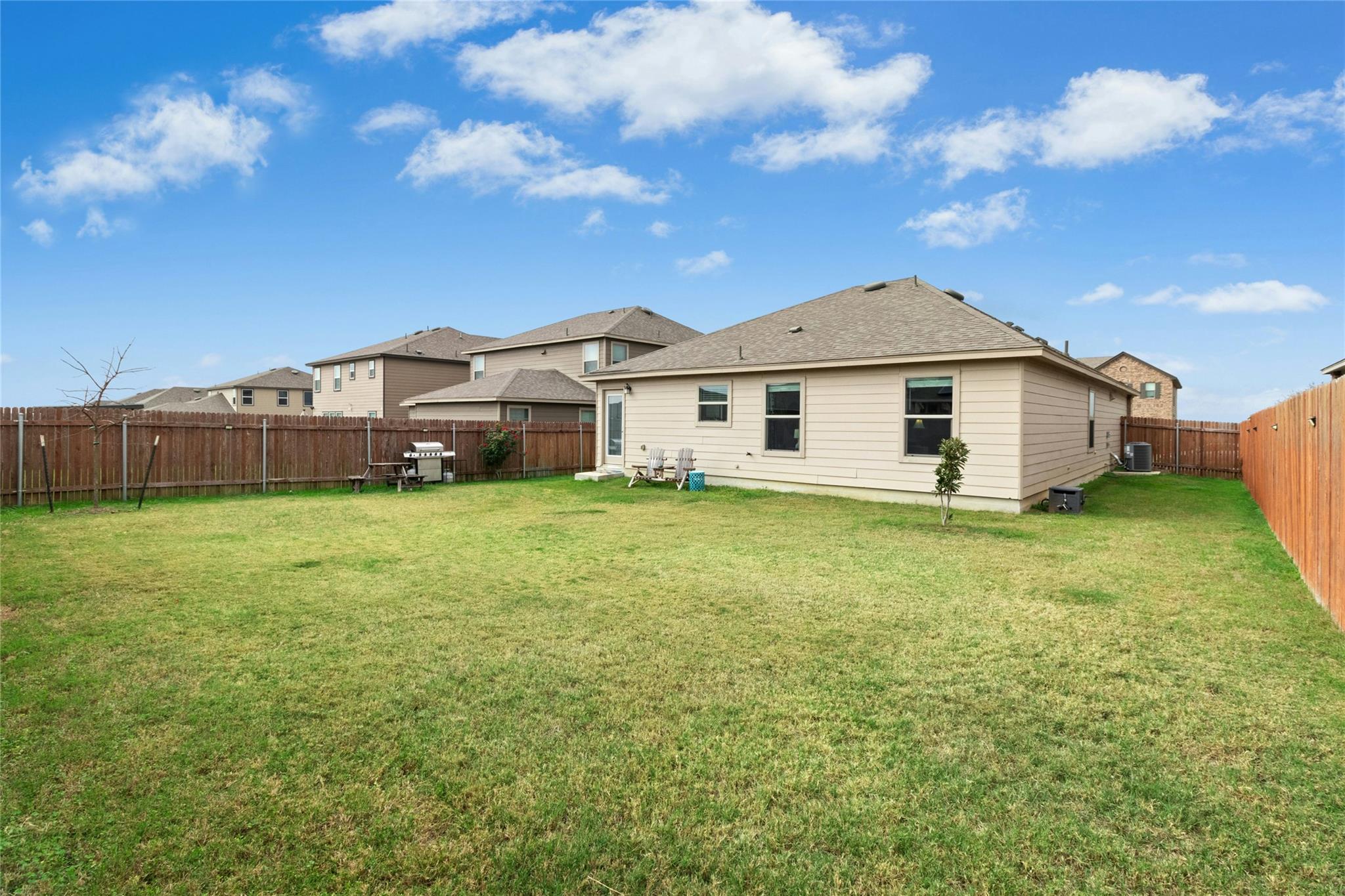 117 Schuylerville Dr, Elgin, TX 78621