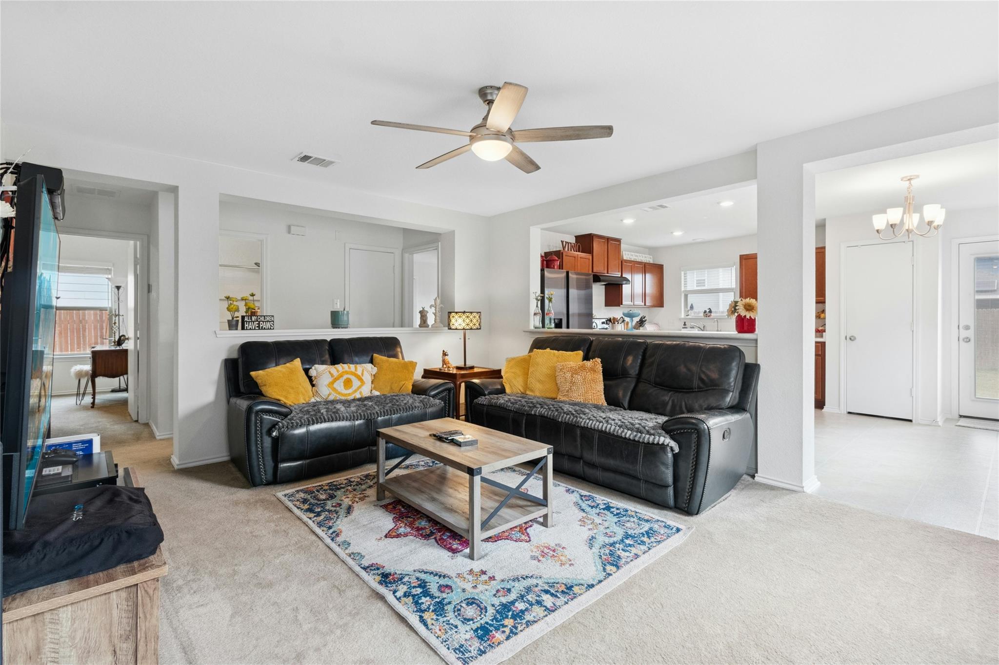 117 Schuylerville Dr, Elgin, TX 78621