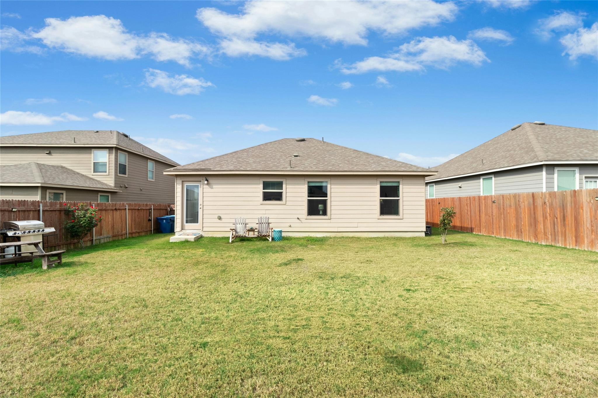 117 Schuylerville Dr, Elgin, TX 78621