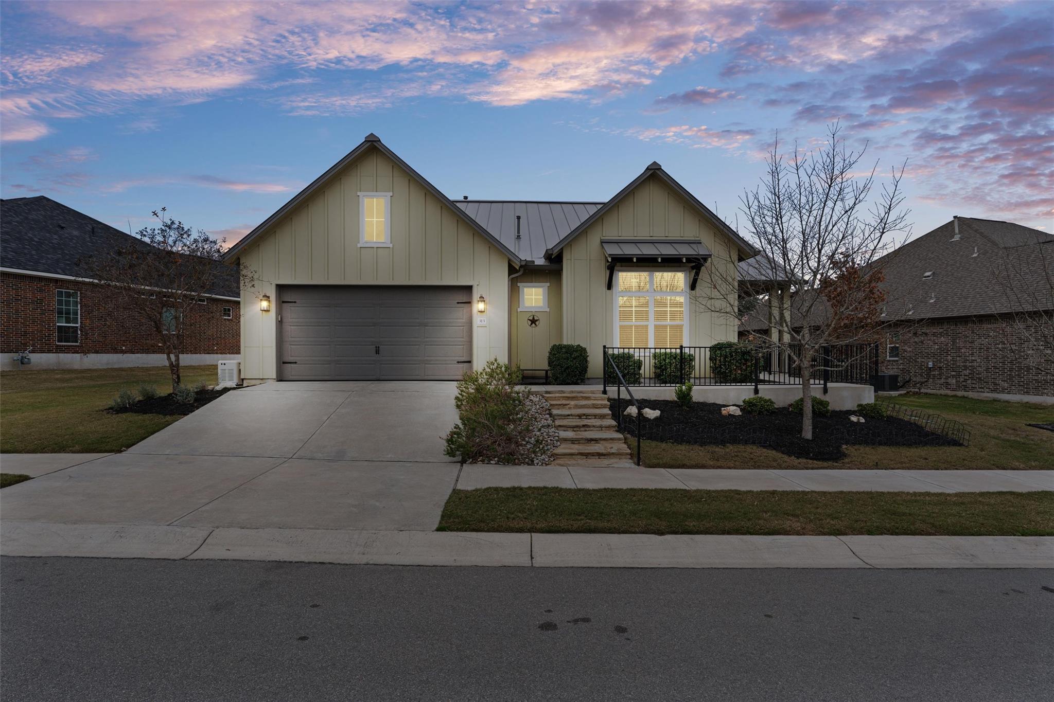 313 Racing Oak Loop, San Marcos, TX 78666