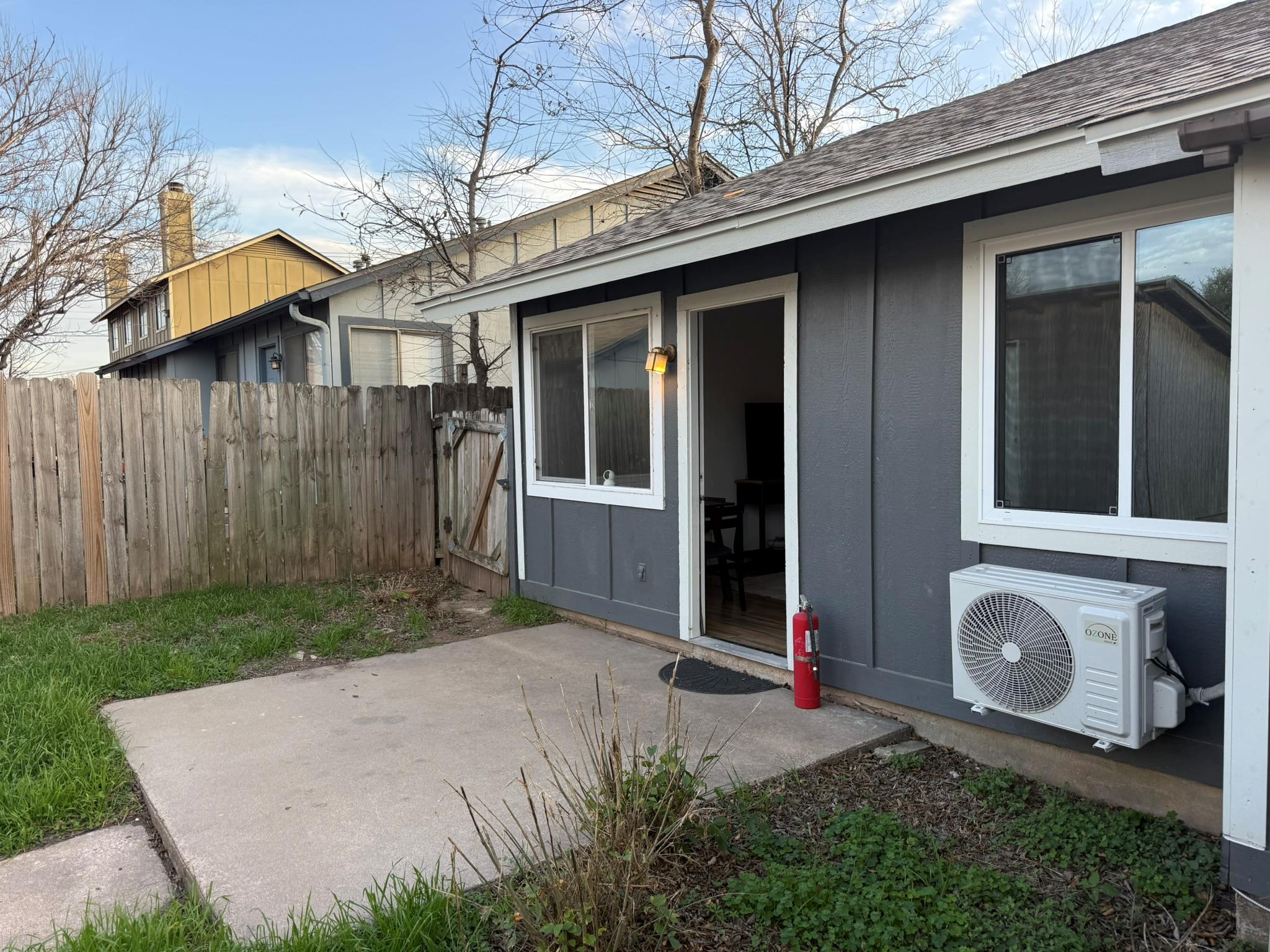 1404 W Braker Ln, Austin, TX 78758