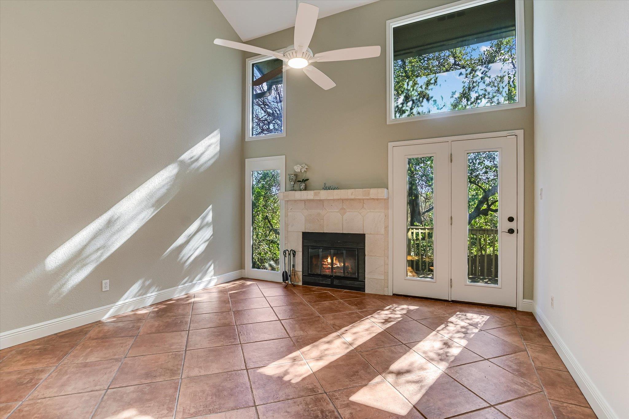 5701 Westslope Dr # 15, Austin, TX 78731