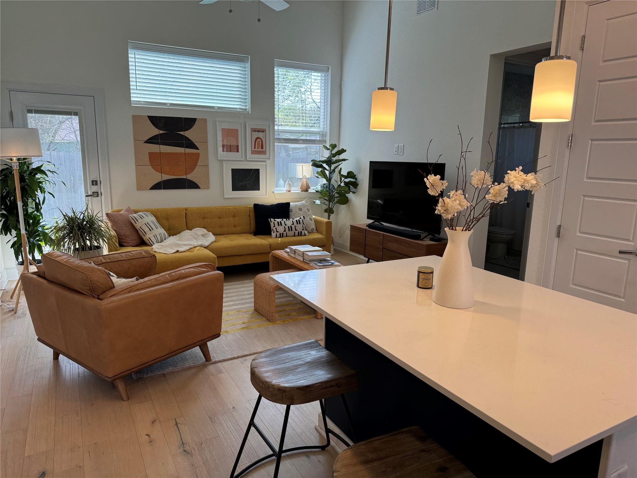 1125 Saucedo St # 2, Austin, TX 78721