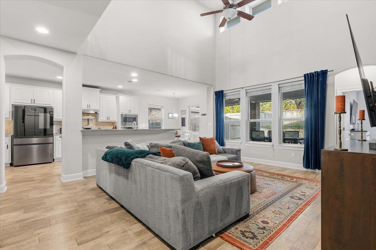 2852 Coral Valley Dr, Leander, TX 78641