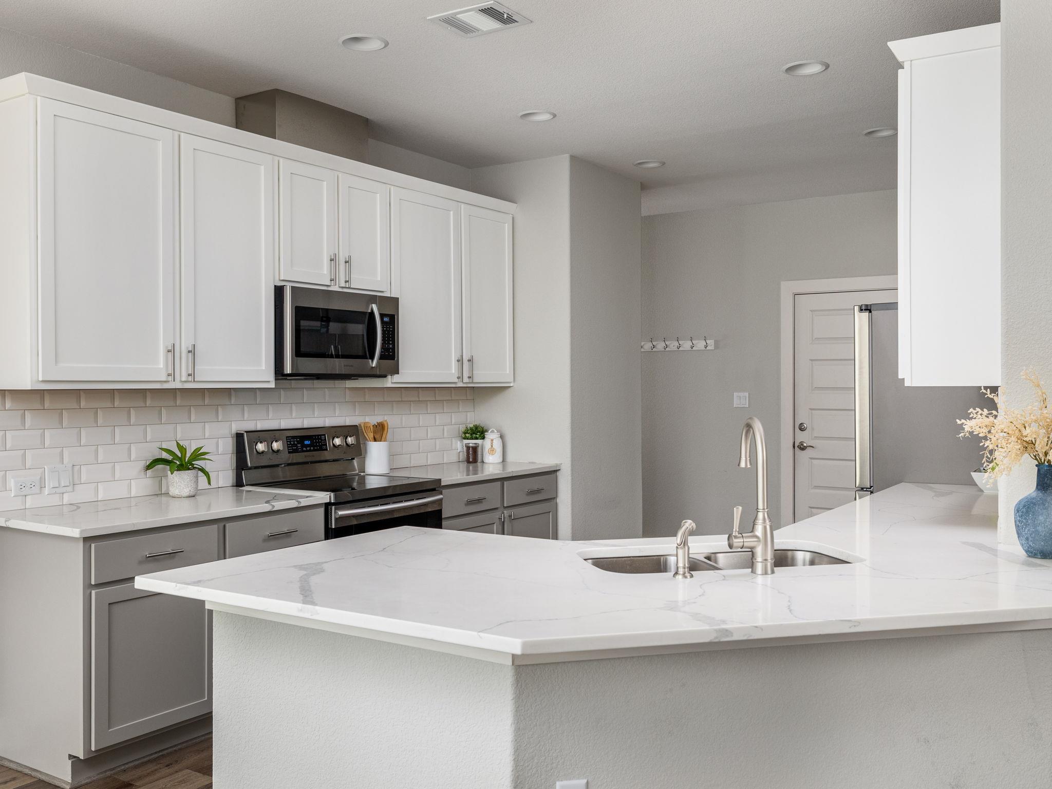 4001 Crockett Ave, Lago Vista, TX 78645