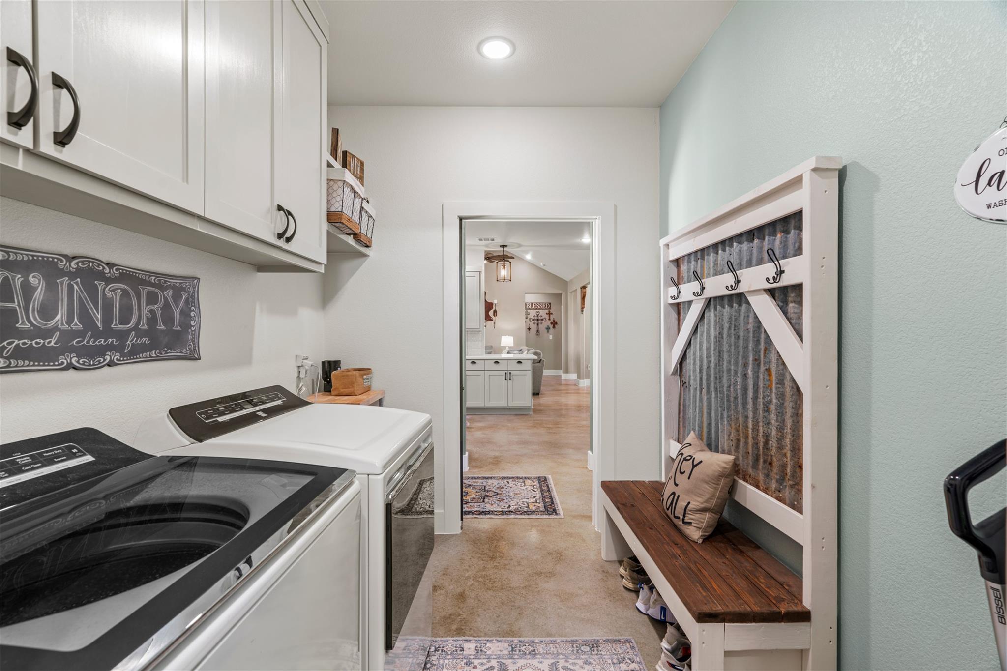 1024 Apache Trail, Rockdale, TX 76567