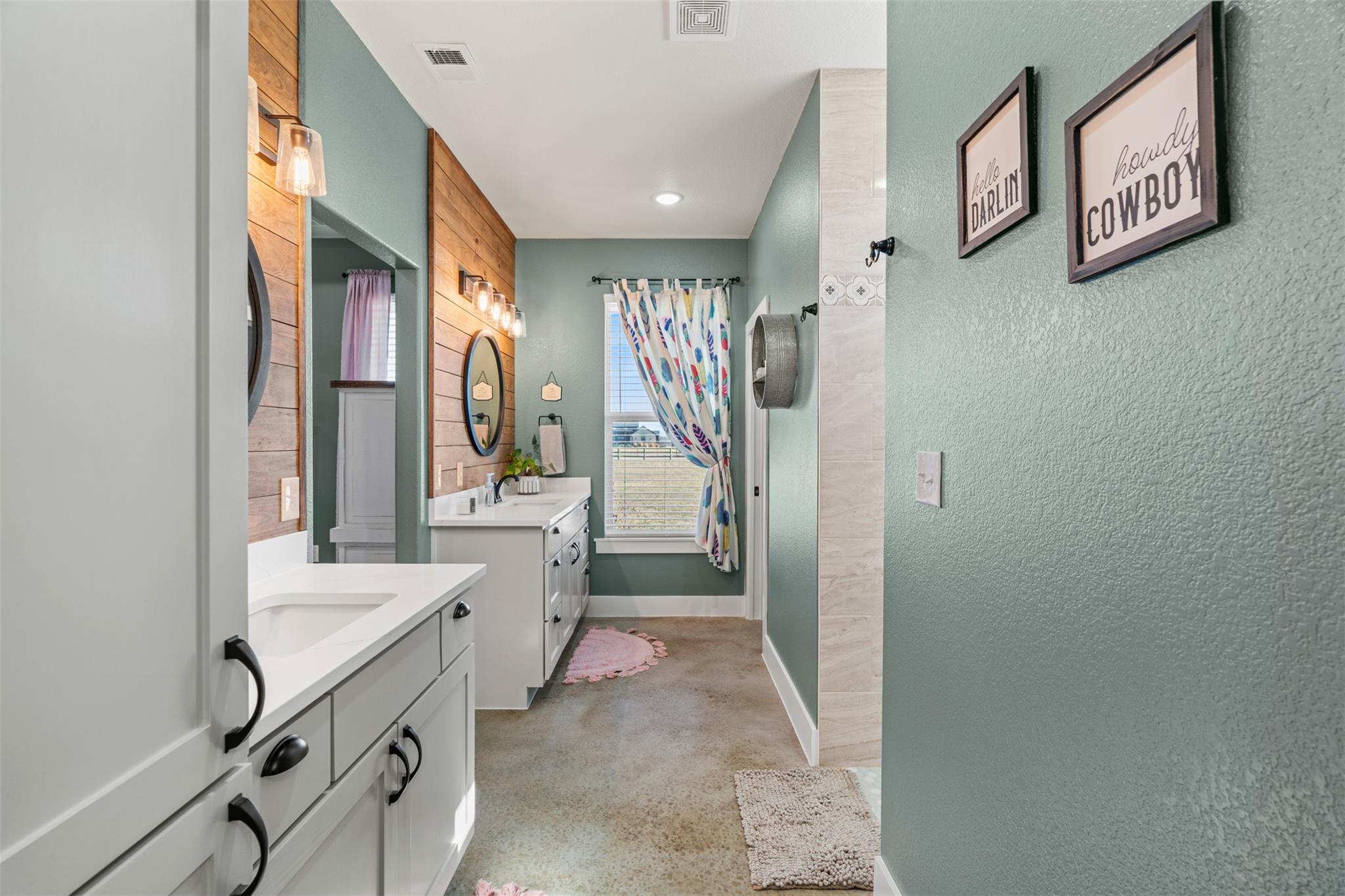 1024 Apache Trail, Rockdale, TX 76567