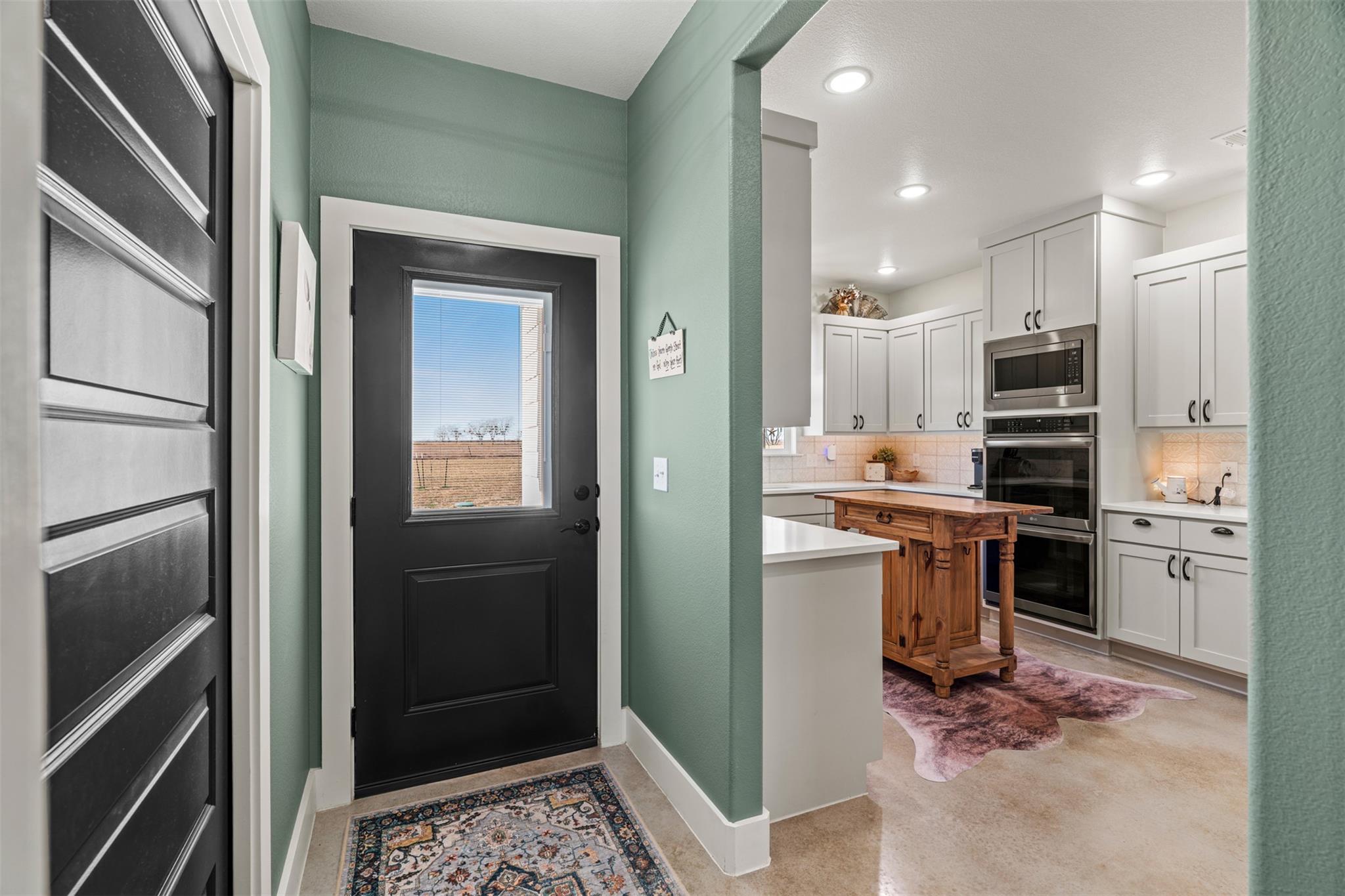 1024 Apache Trail, Rockdale, TX 76567