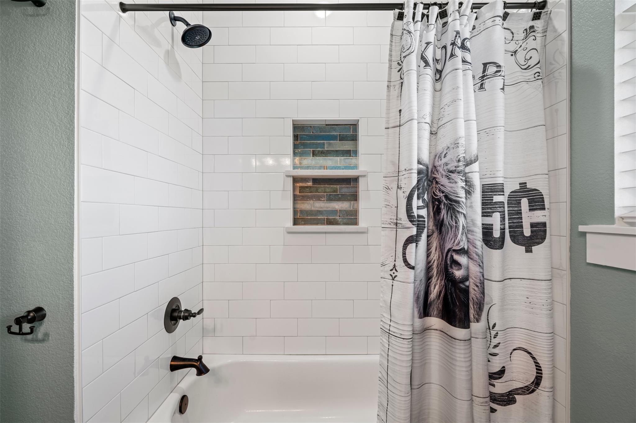 1024 Apache Trail, Rockdale, TX 76567