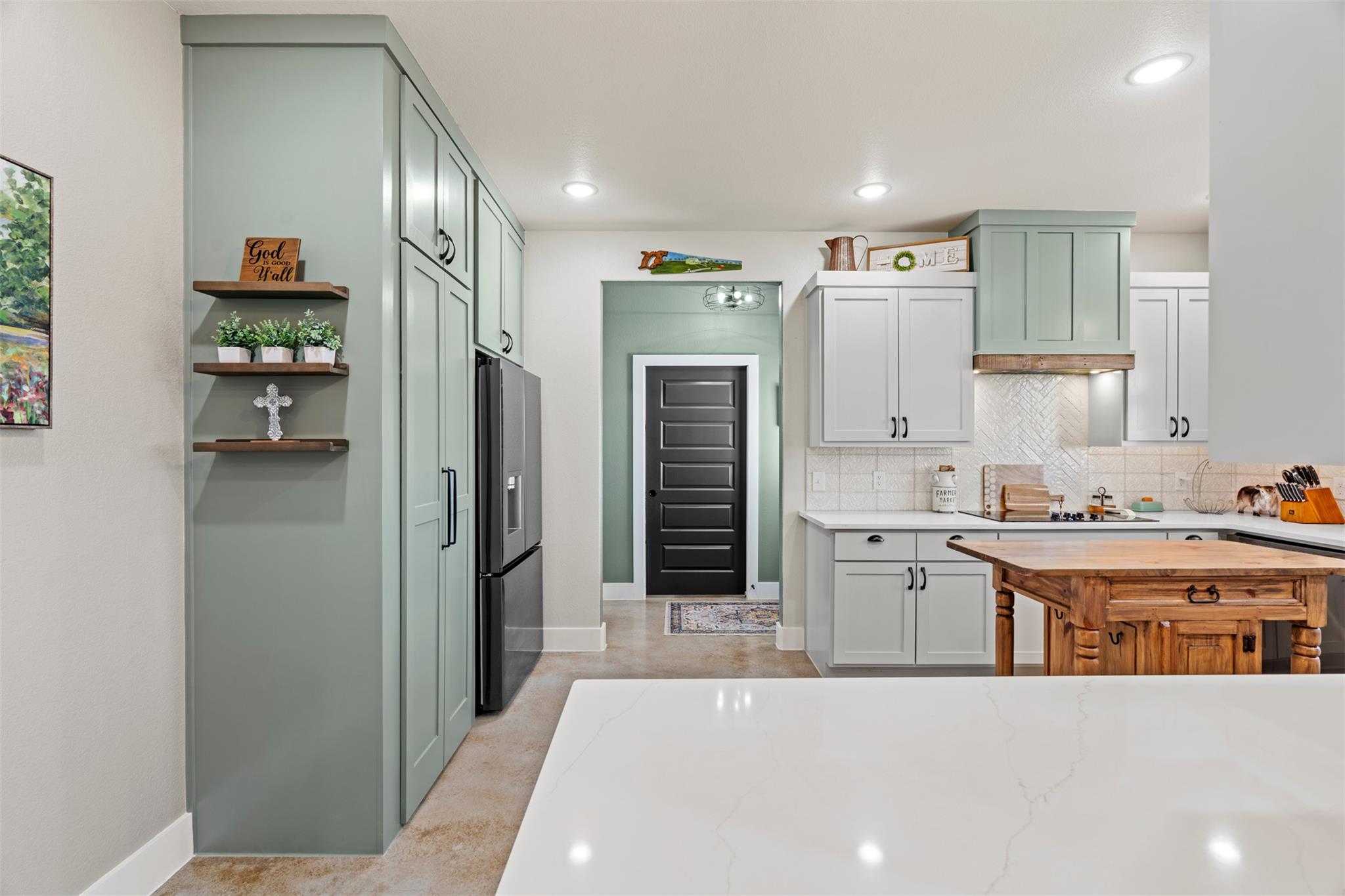 1024 Apache Trail, Rockdale, TX 76567