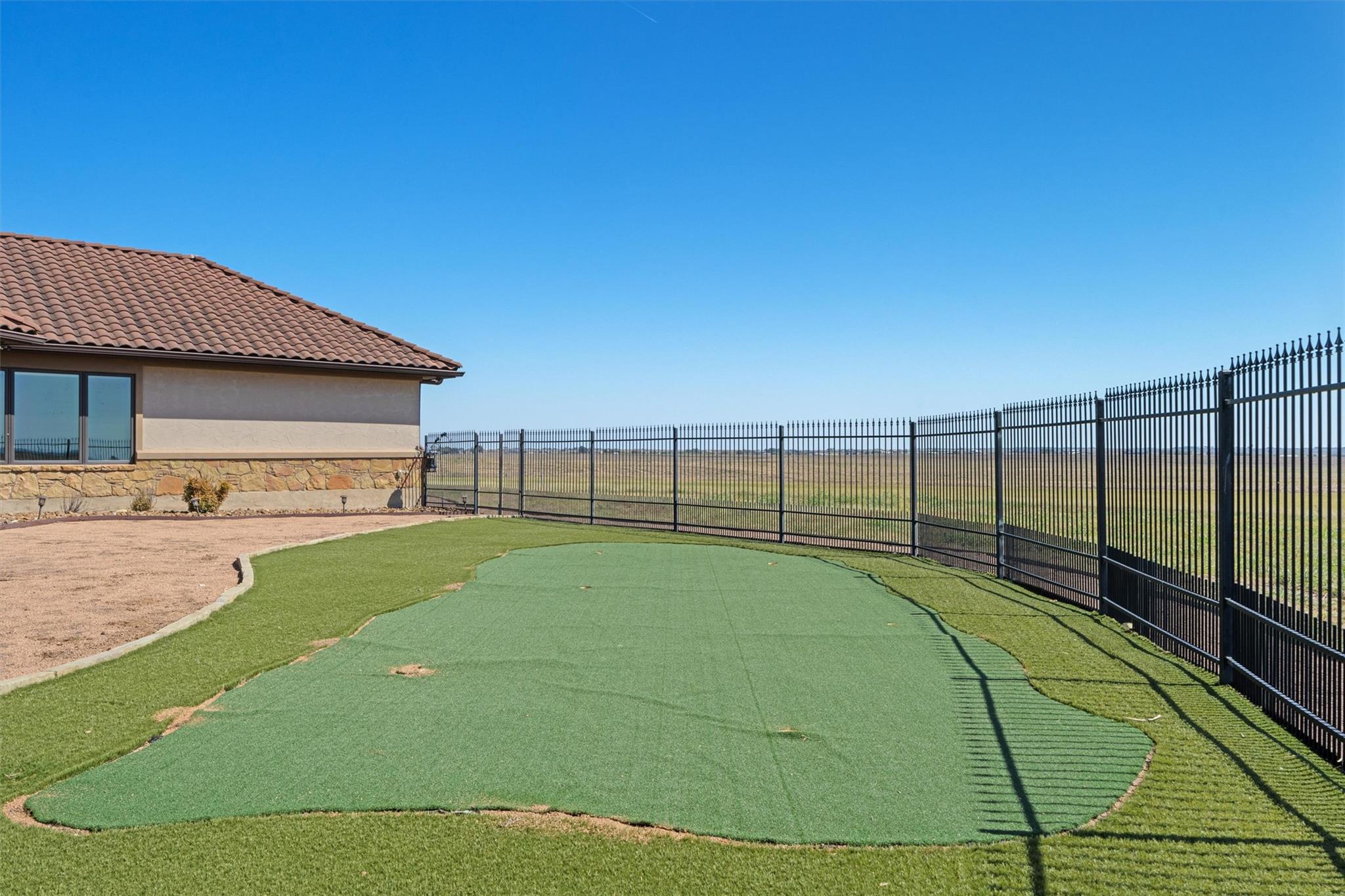 14502 Lund Carlson Rd, Coupland, TX 78615