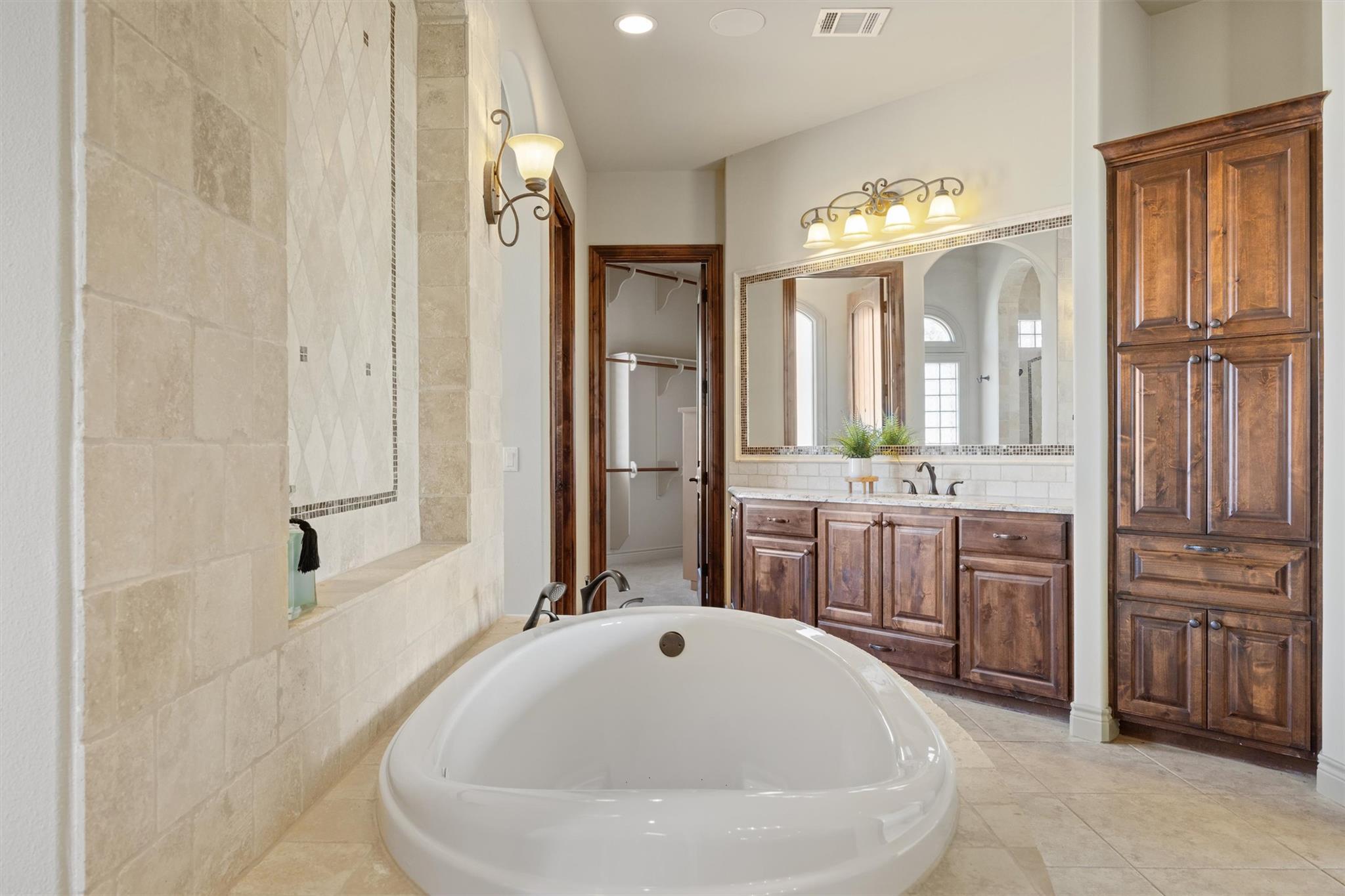 14502 Lund Carlson Rd, Coupland, TX 78615