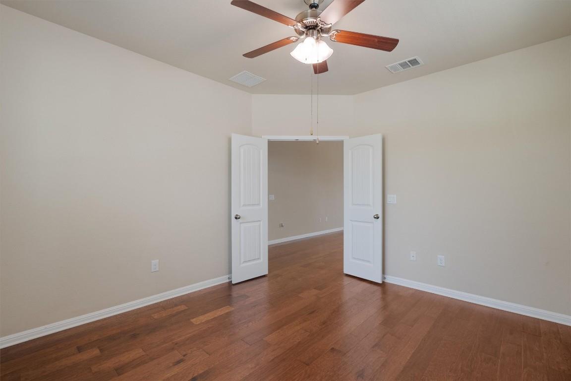 533 Jess Maynard Trl, Leander, TX 78641