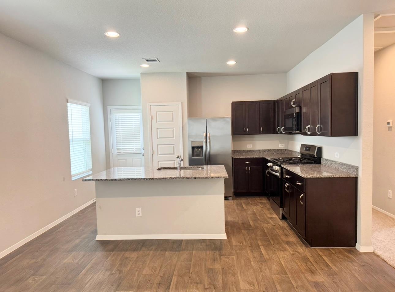 195 Heritage Mill Rd, Elgin, TX 78621