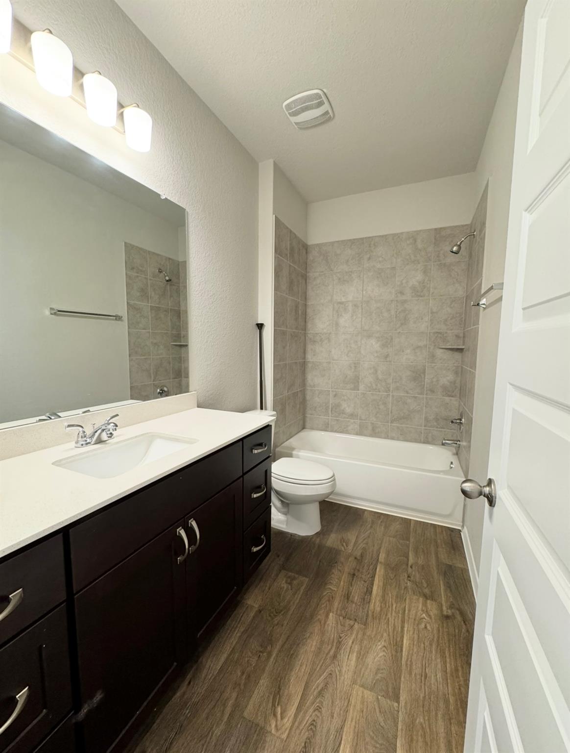 195 Heritage Mill Rd, Elgin, TX 78621