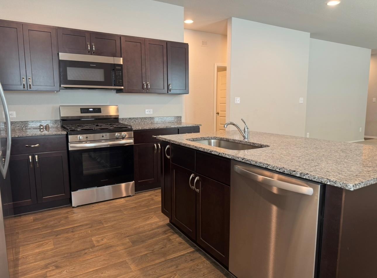 195 Heritage Mill Rd, Elgin, TX 78621