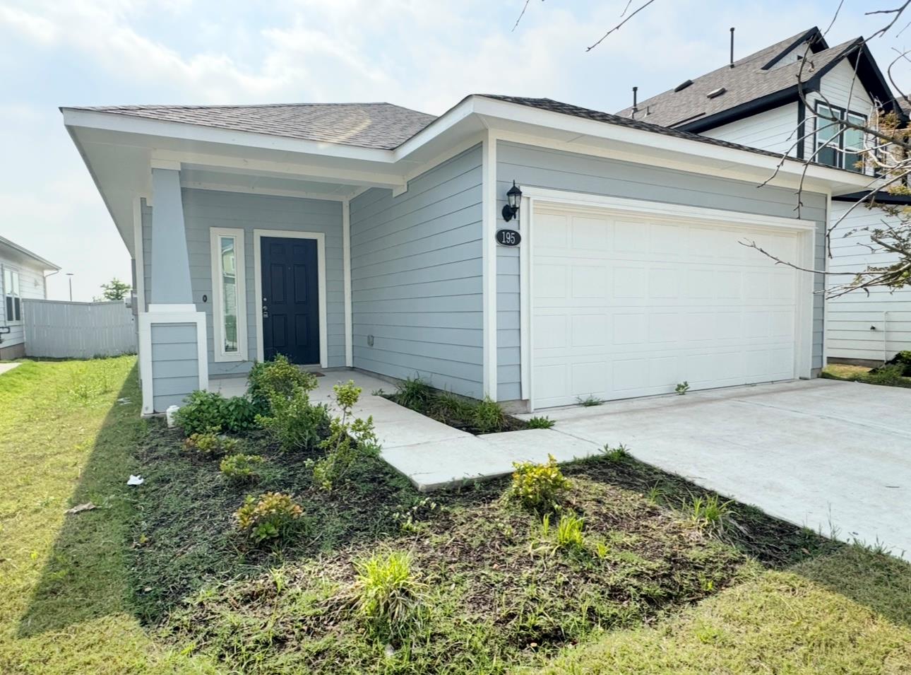 195 Heritage Mill Rd, Elgin, TX 78621