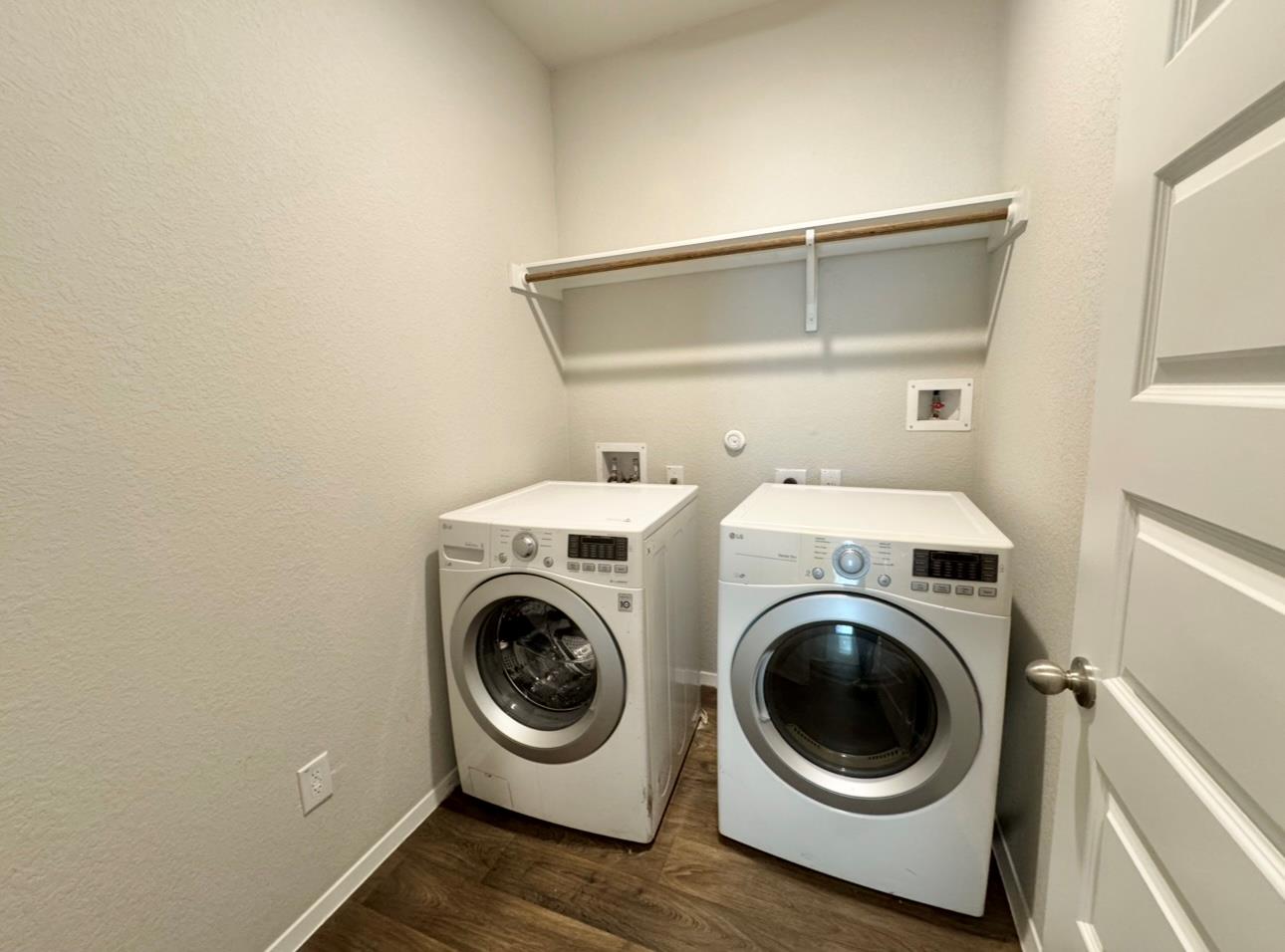 195 Heritage Mill Rd, Elgin, TX 78621