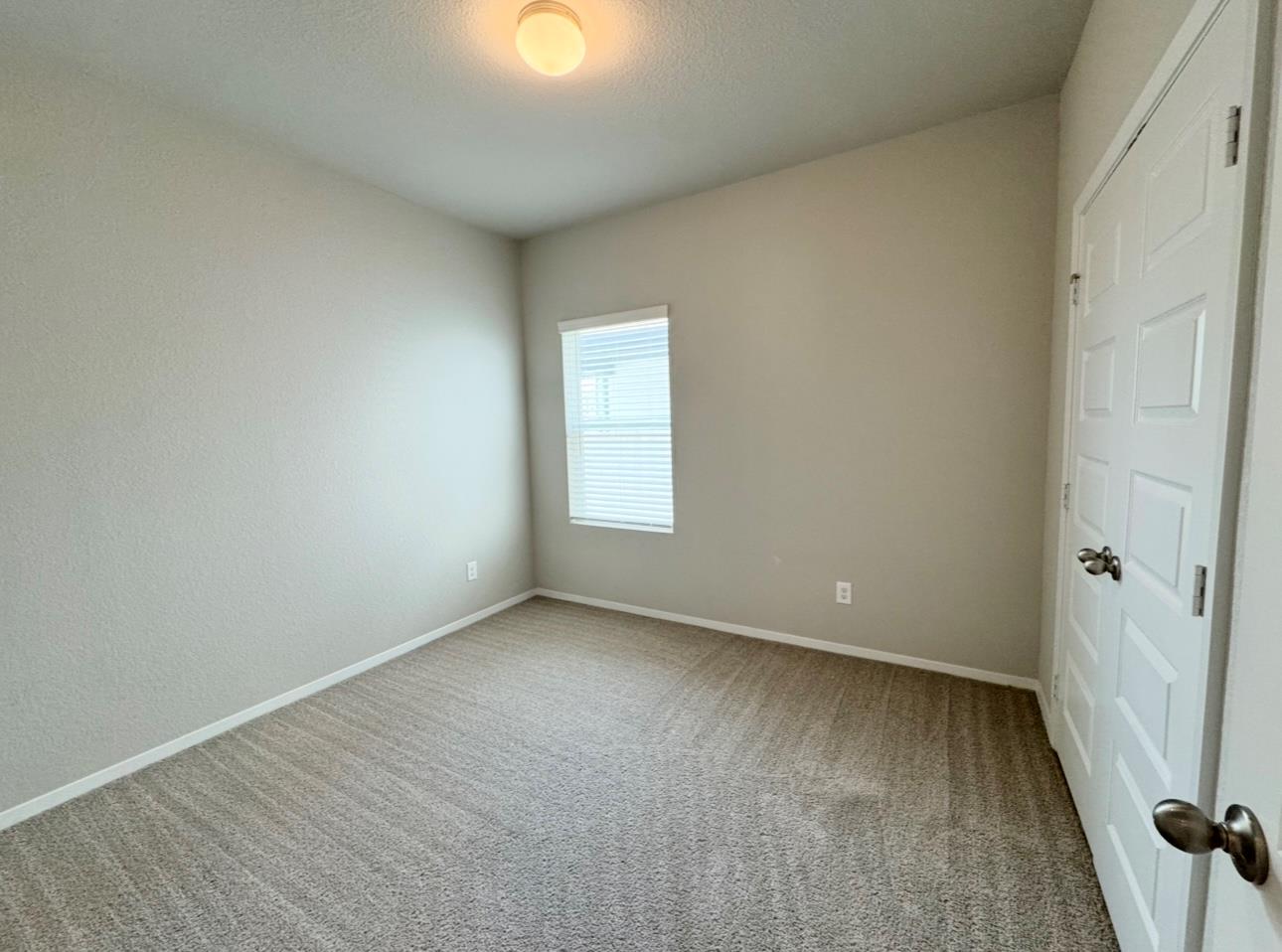 195 Heritage Mill Rd, Elgin, TX 78621