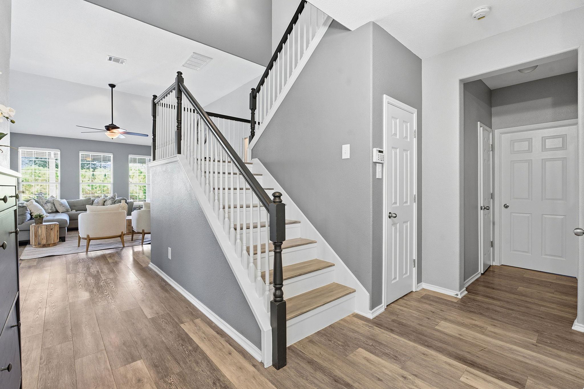 1209 Alpine Mountain Dr, Leander, TX 78641