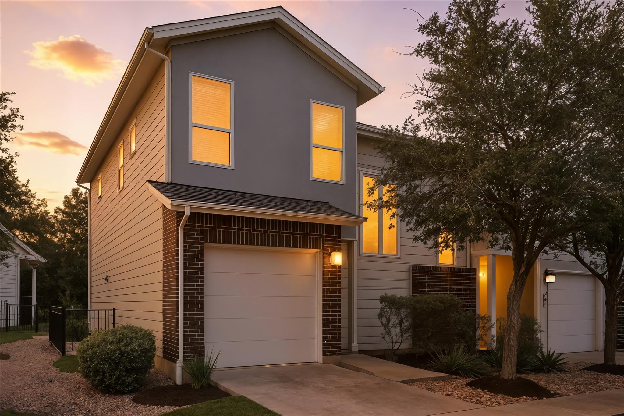 3108 E 51st St # 203, Austin, TX 78723