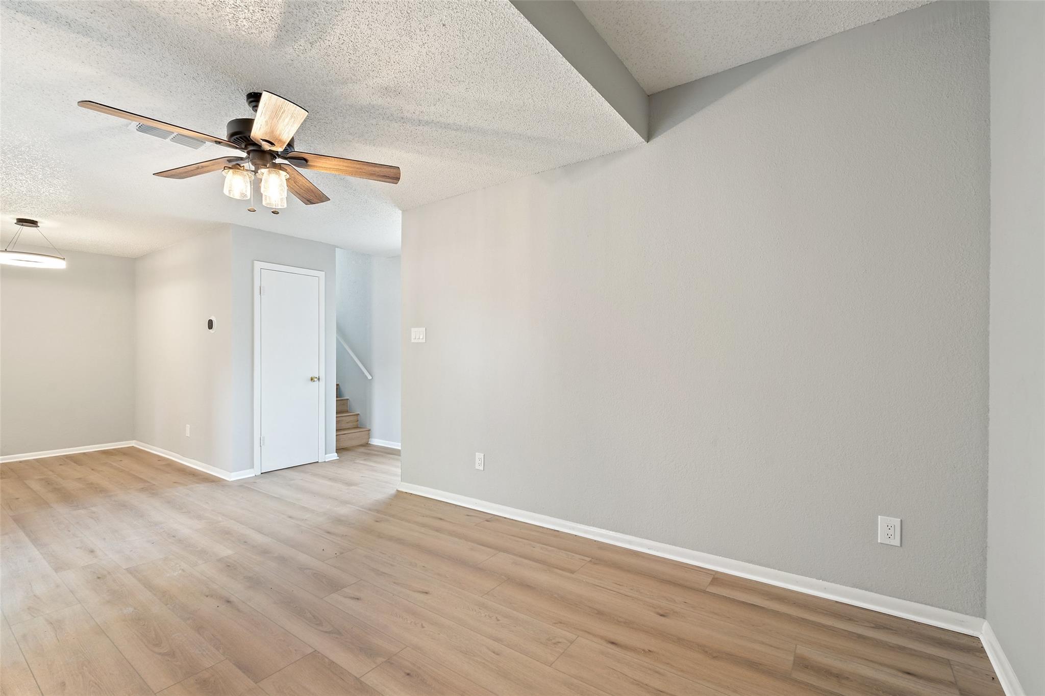 7635 Guadalupe St # 102, Austin, TX 78752