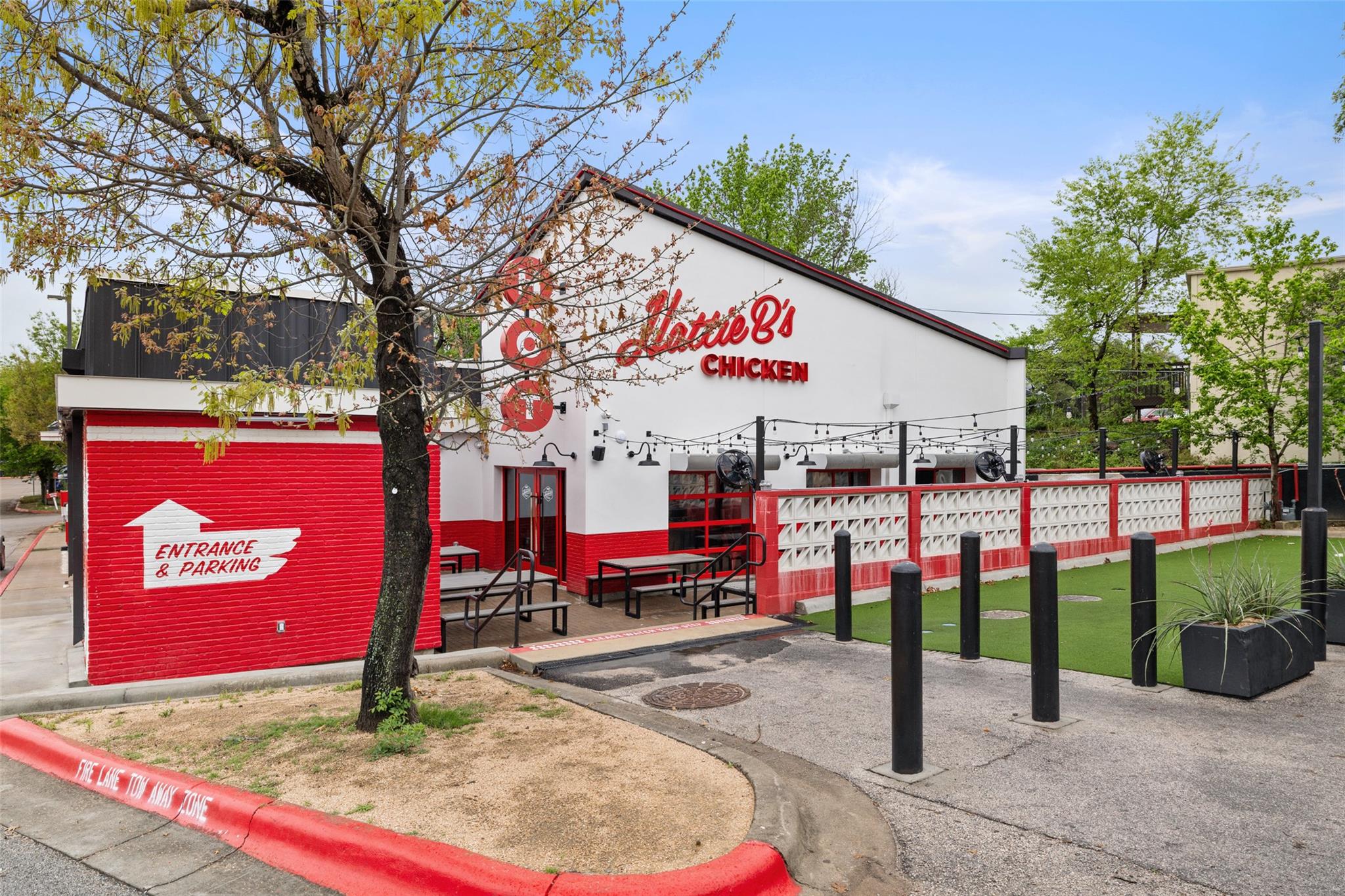 830 Banister Ln, Austin, TX 78704